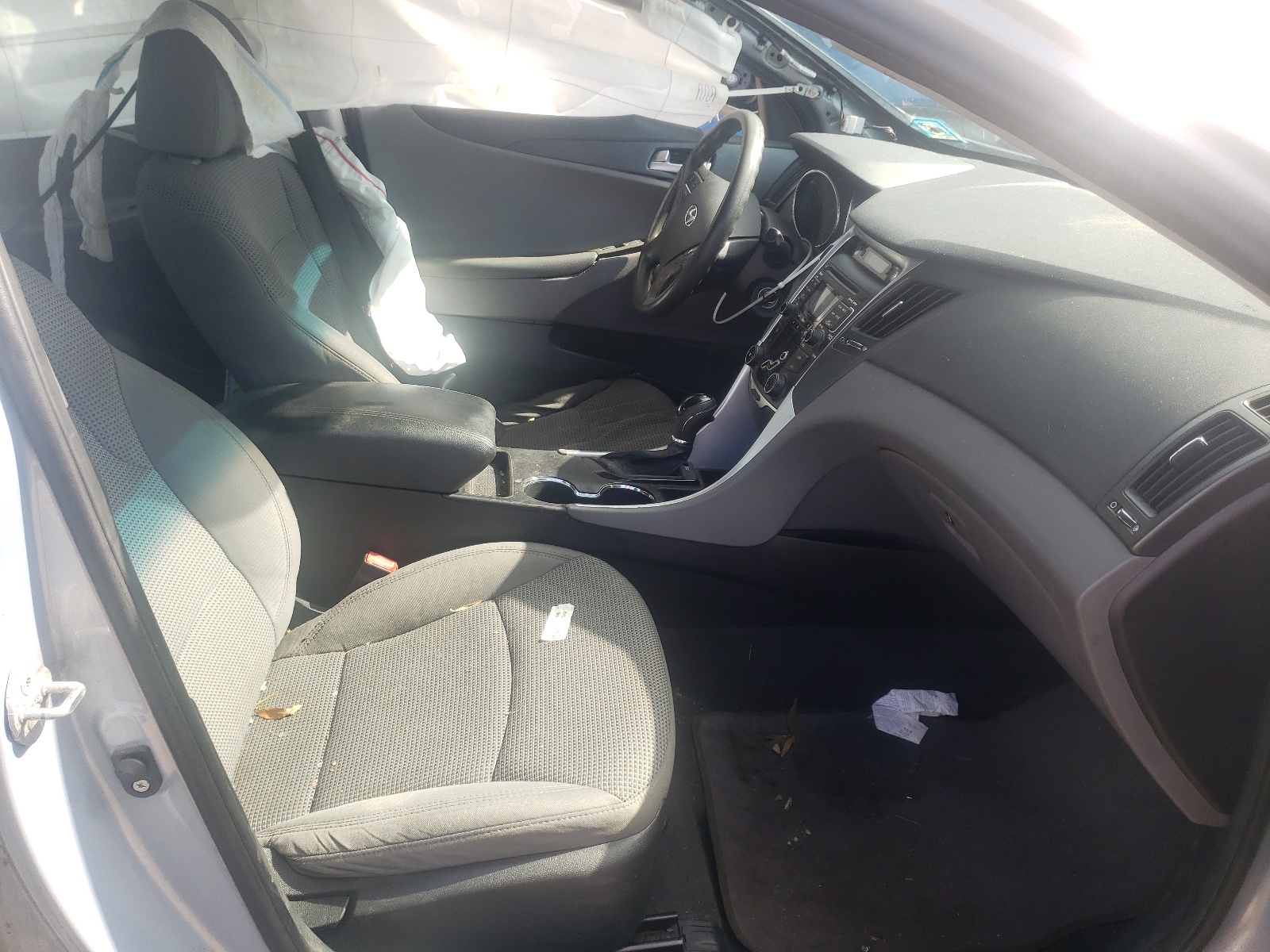 Photo 5 from auction – 2011 HYUNDAI SONATA GLS with VIN 5NPEB4AC2BH210153