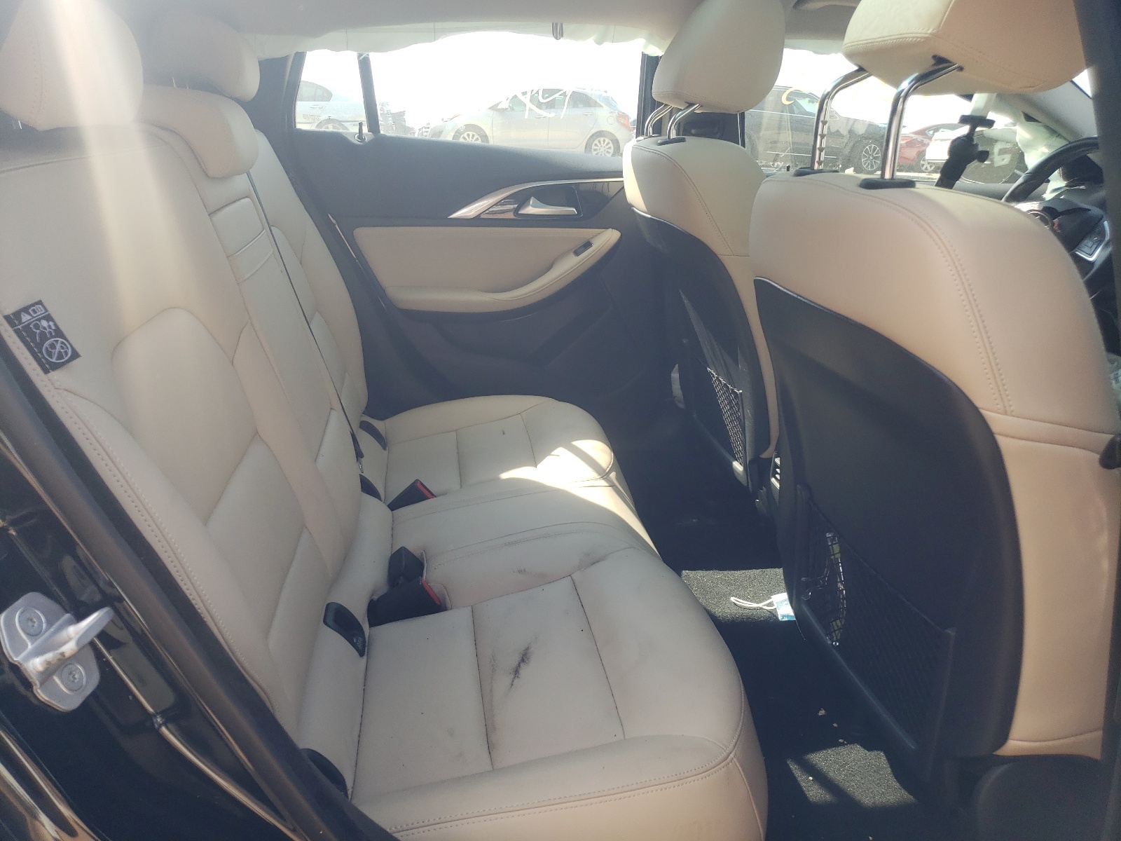 Photo 6 from auction – 2018 INFINITI QX30 BASE with VIN SJKCH5CR0JA052041