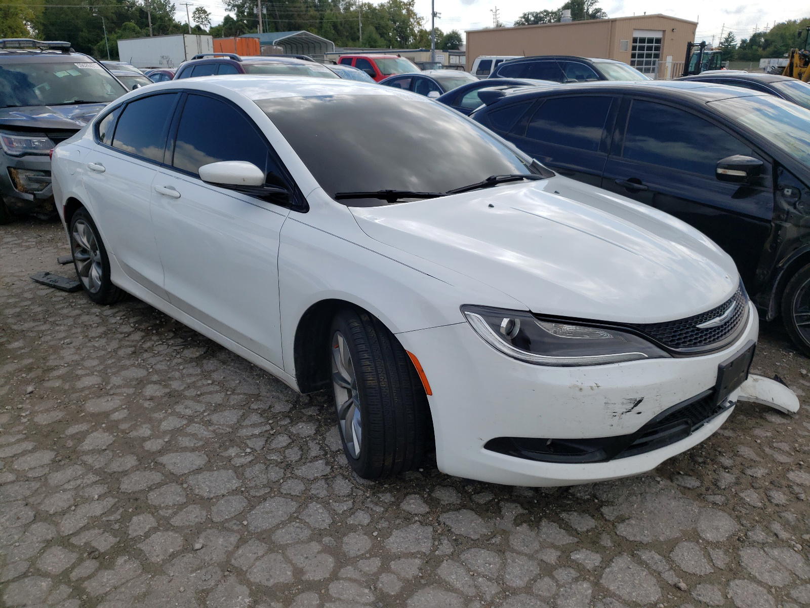 CHRYSLER 200 S 2016 with VIN 1C3CCCBBXGN130177 - Photo from auction