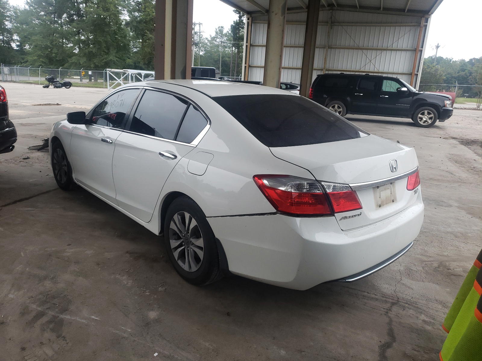 Photo 3 from auction – 2014 HONDA ACCORD with VIN 1HGCR2F35EA022983