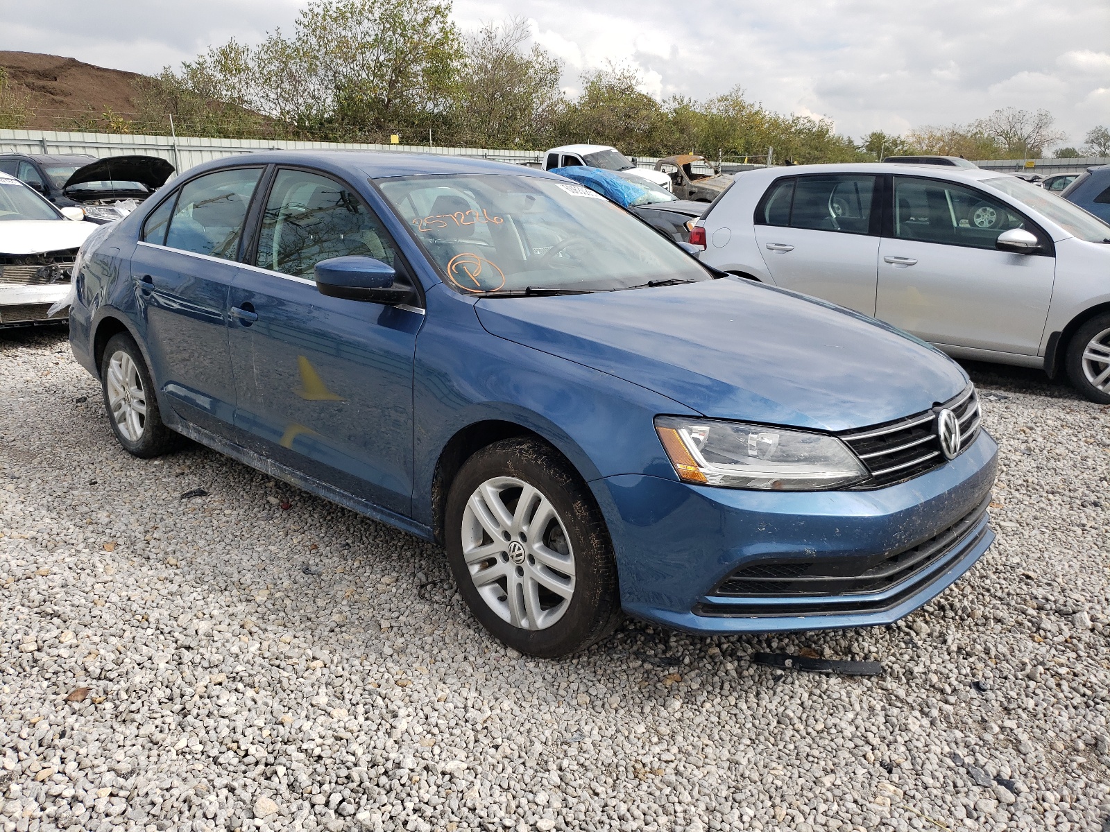 Photo 1 from auction – 2017 VOLKSWAGEN JETTA S with VIN 3VW2B7AJ3HM257226