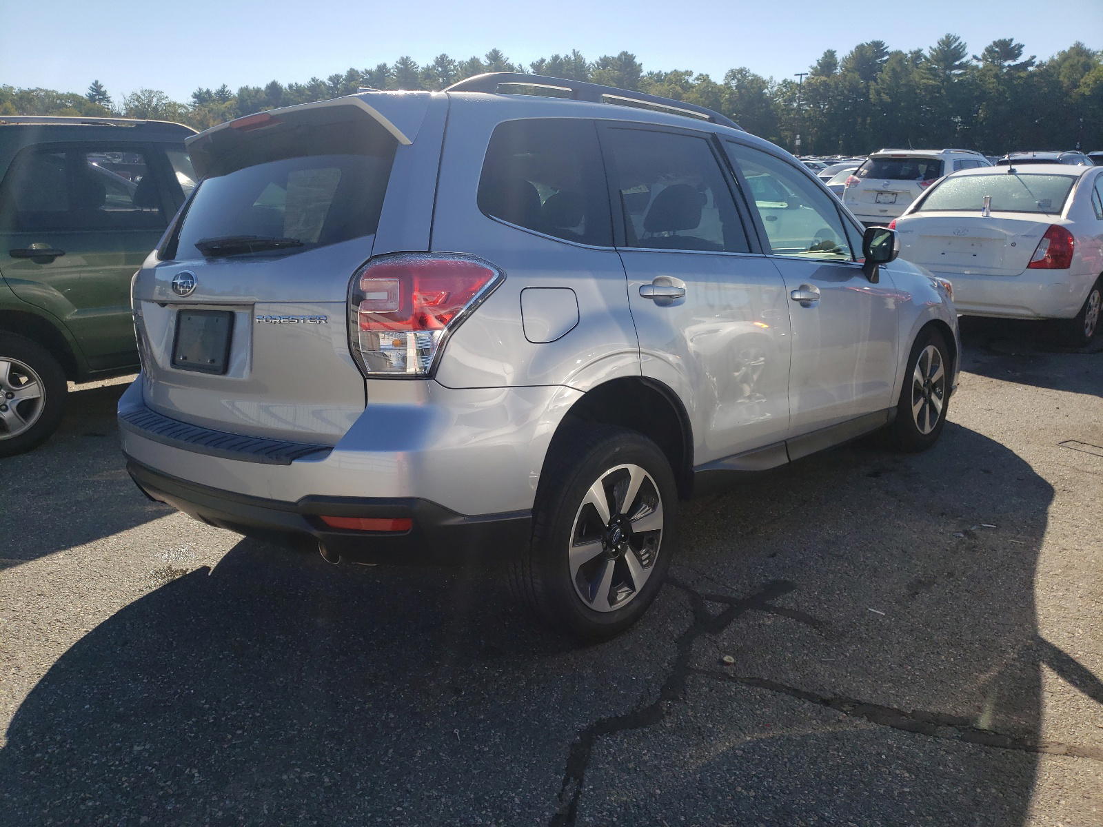 Photo 4 from auction – 2018 SUBARU FORESTER 2 with VIN JF2SJAJC6JH511849