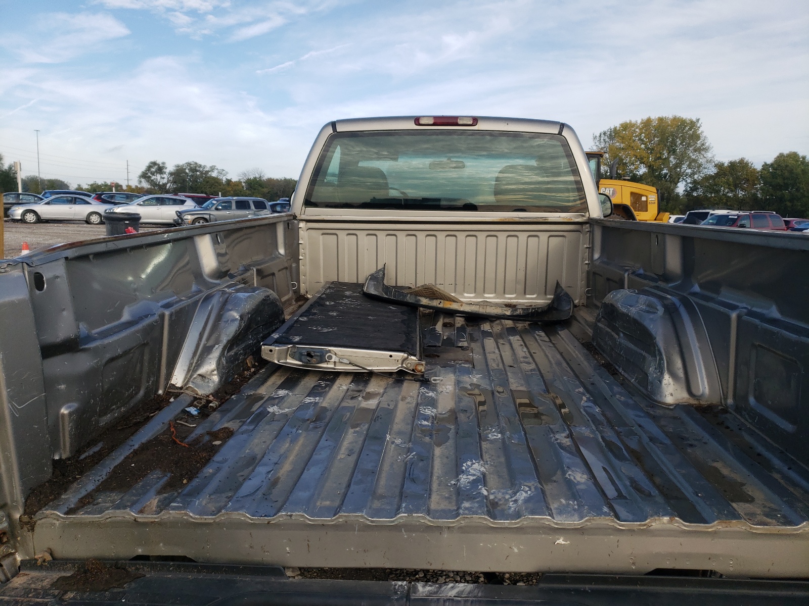 Photo 6 from auction – 2001 CHEVROLET SILVERADO with VIN 1GCHK24U31Z256460