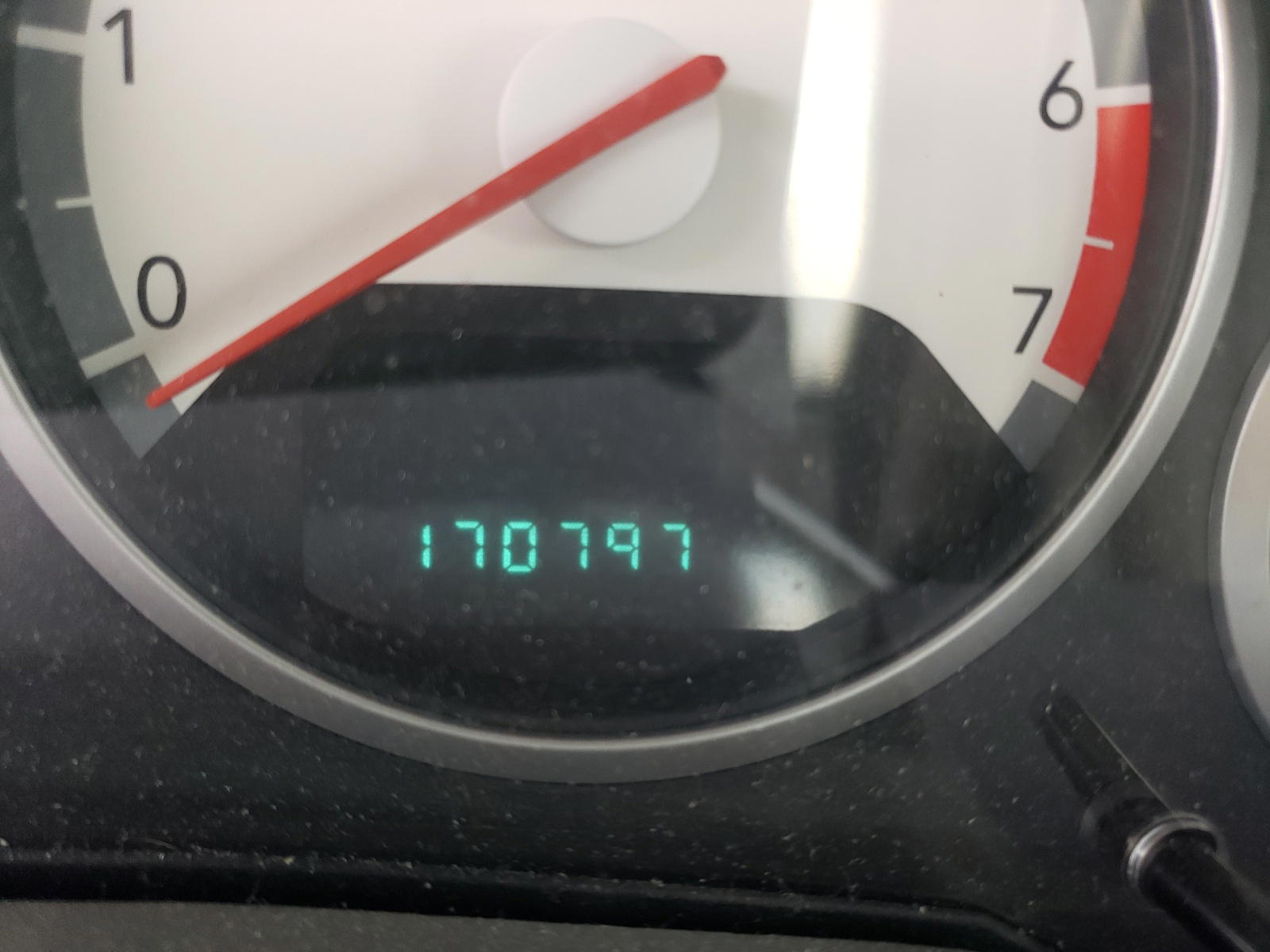 Photo 8 from auction – 2010 DODGE GRAND CARA with VIN 2D4RN5DX4AR332787