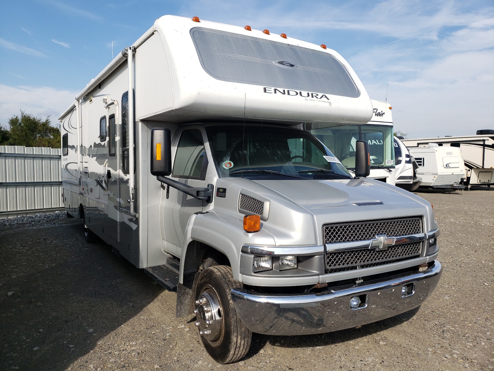 Photo 1 from auction – 2004 CHEVROLET C5500 C5U0 with VIN 1GBE5U1E04F506038