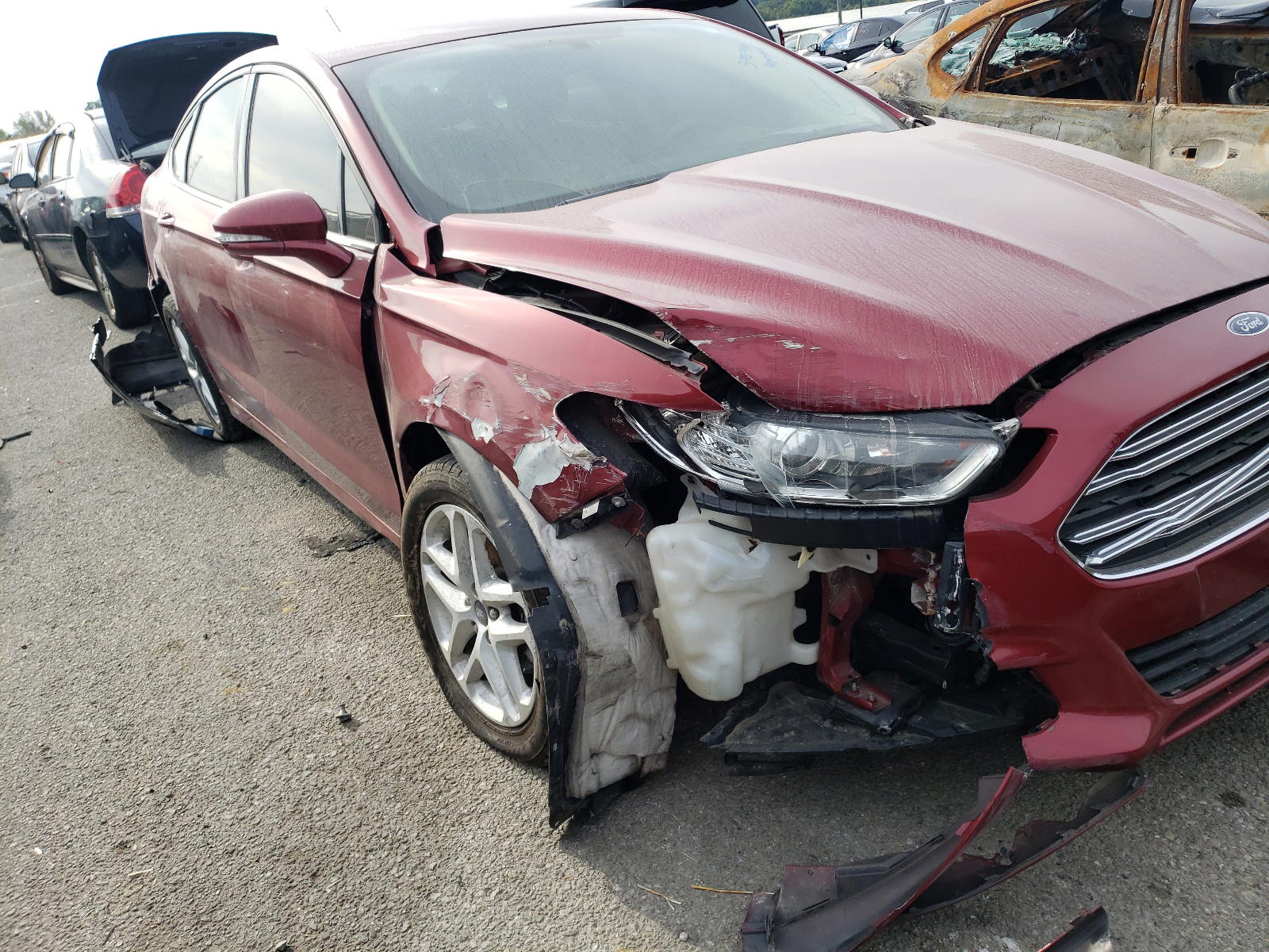 Photo 9 from auction – 2016 FORD FUSION SE with VIN 3FA6P0HD7GR162947