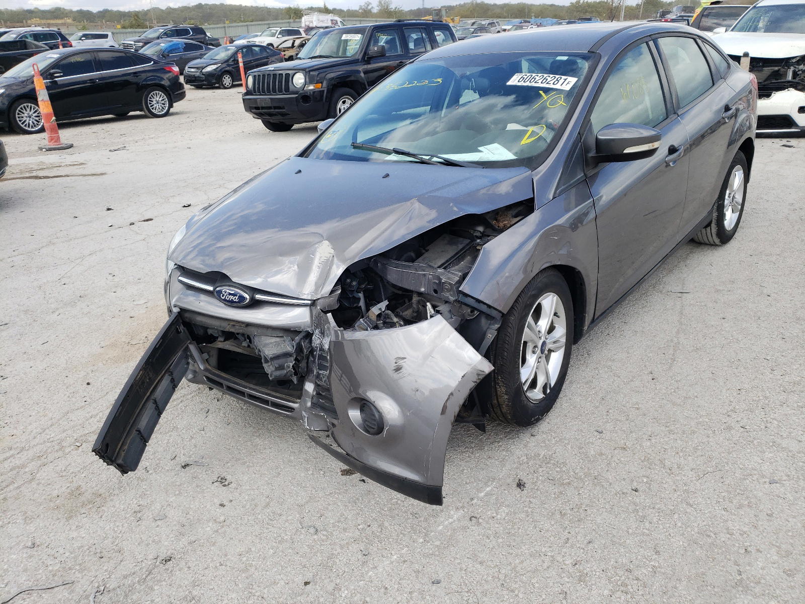 Photo 2 from auction – 2013 FORD FOCUS SE with VIN 1FADP3F20DL352223