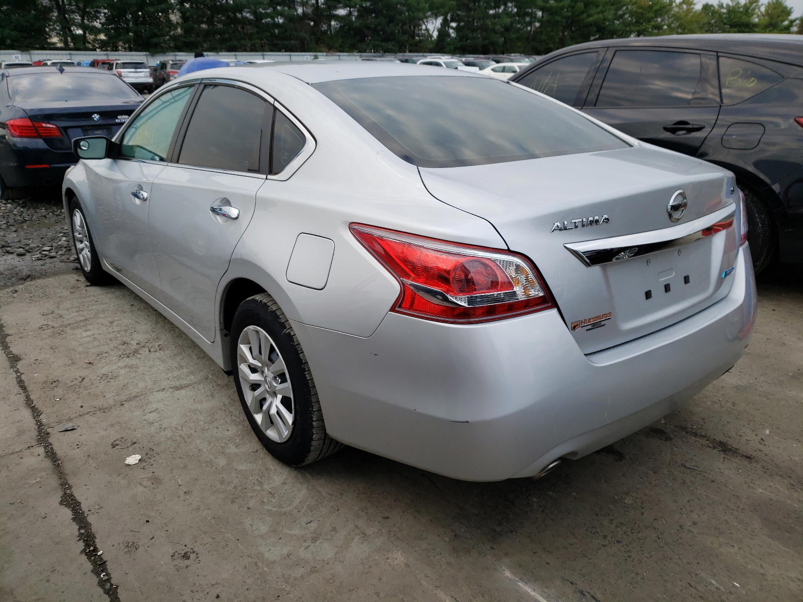 Photo 3 from auction – 2013 NISSAN ALTIMA 2.5 with VIN 1N4AL3AP1DC220752