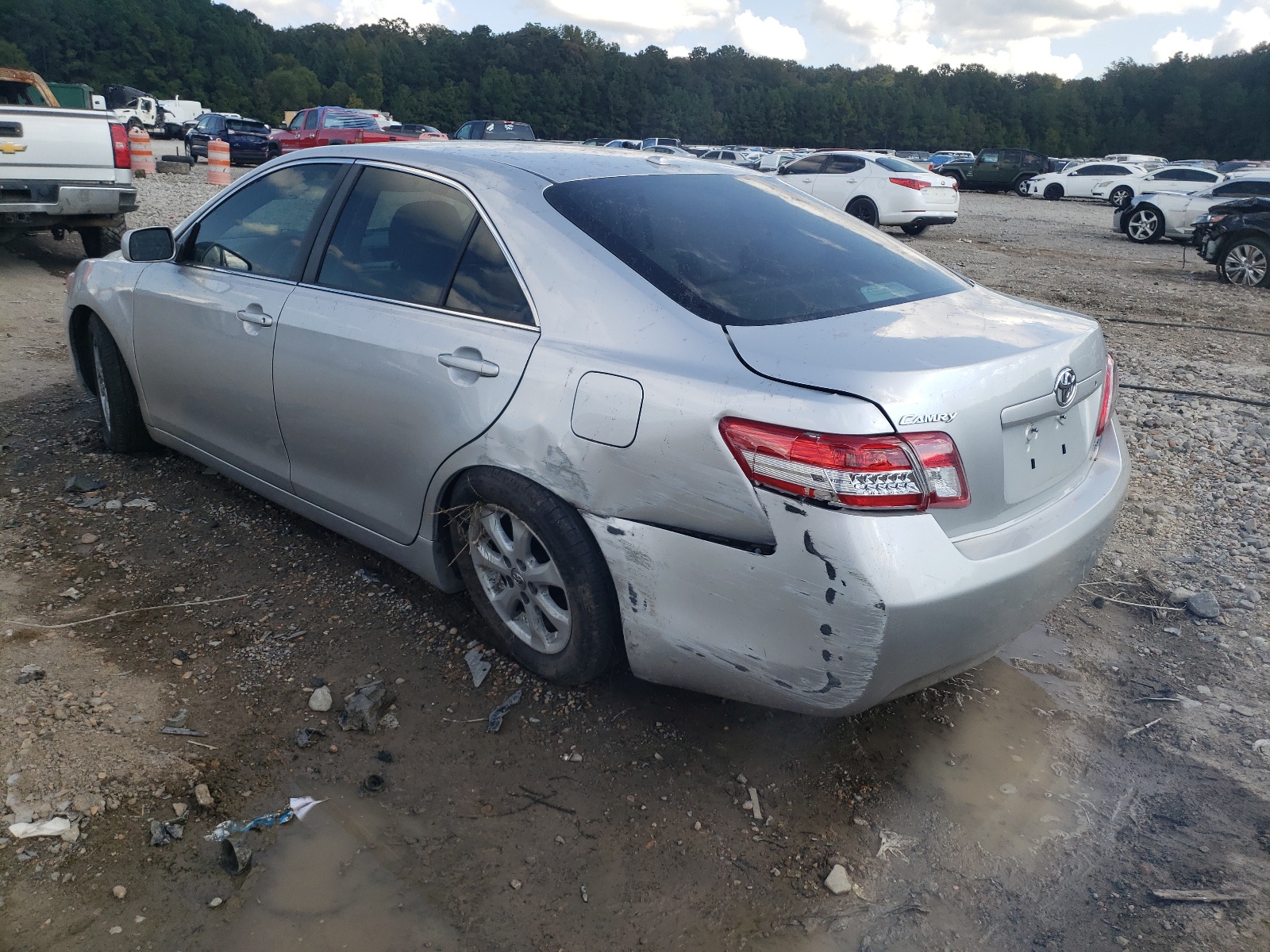 Photo 3 from auction – 2011 TOYOTA CAMRY BASE with VIN 4T4BF3EKXBR207737