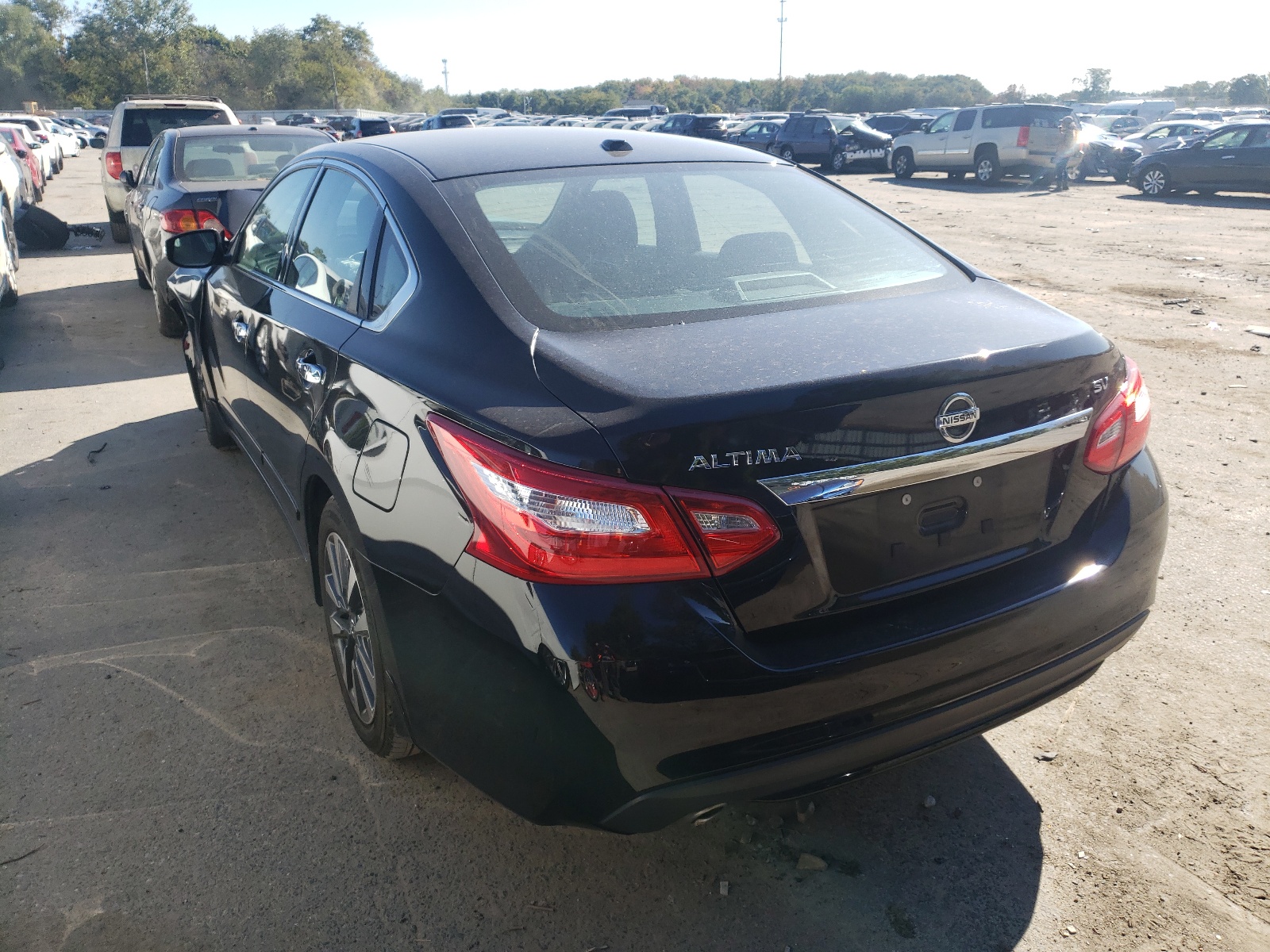 Photo 3 from auction – 2016 NISSAN ALTIMA 2.5 with VIN 1N4AL3AP1GC120476