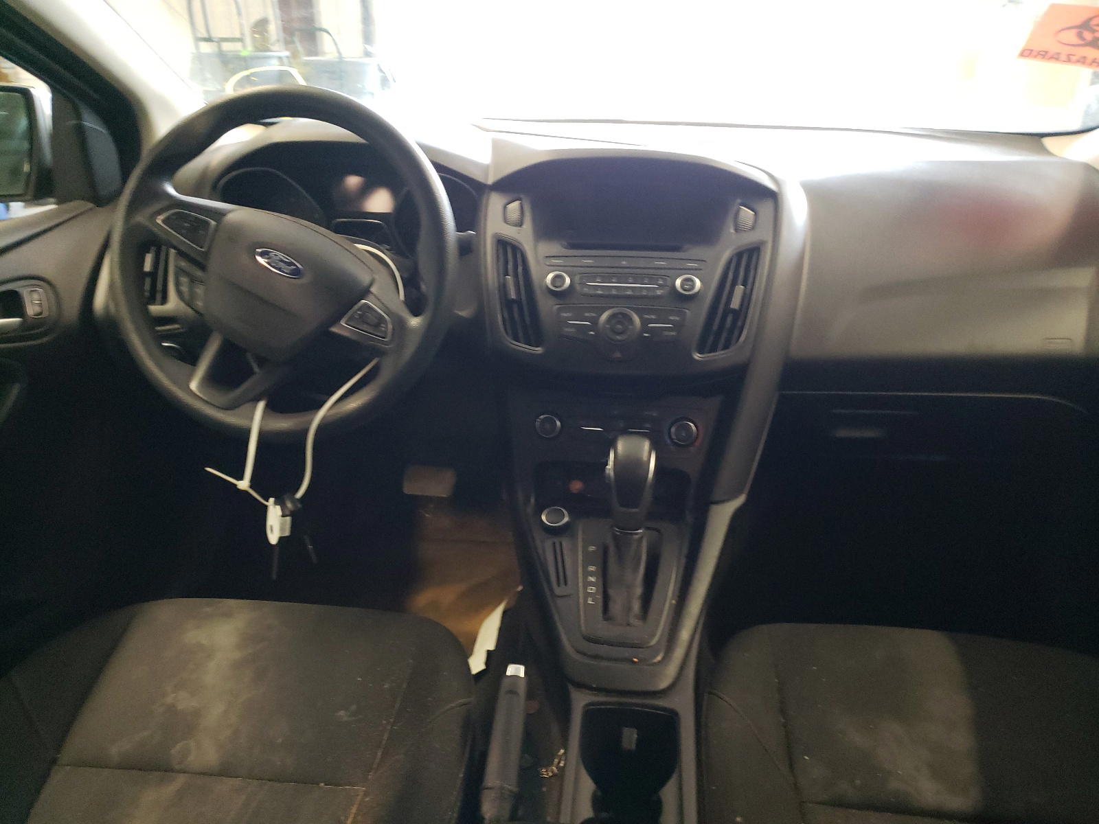 Photo 9 from auction – 2017 FORD FOCUS SE with VIN 1FADP3F23HL281573