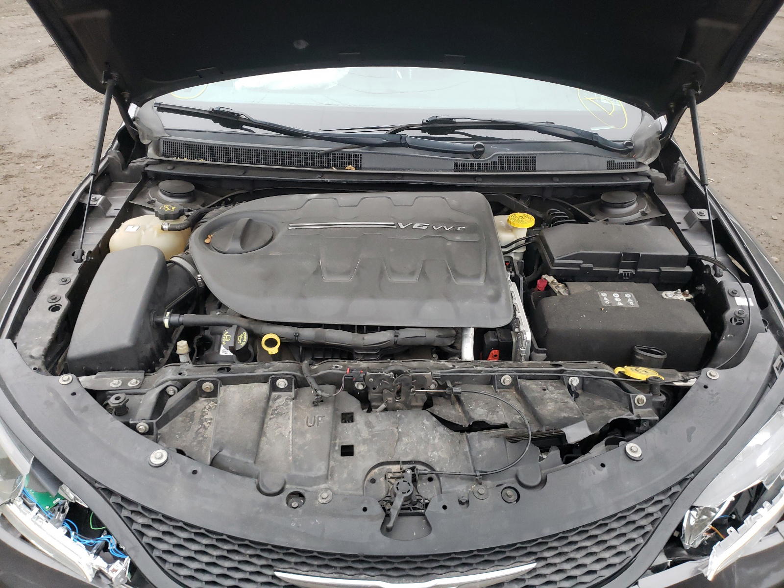 Photo 7 from auction – 2016 CHRYSLER 200 S with VIN 1C3CCCDG8GN158472