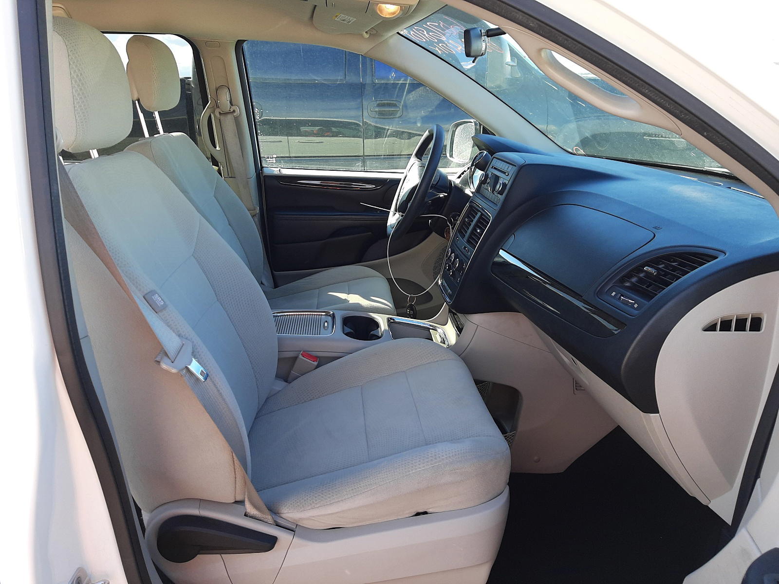 Photo 5 from auction – 2013 DODGE GRAND CARA with VIN 2C4RDGCG7DR653692