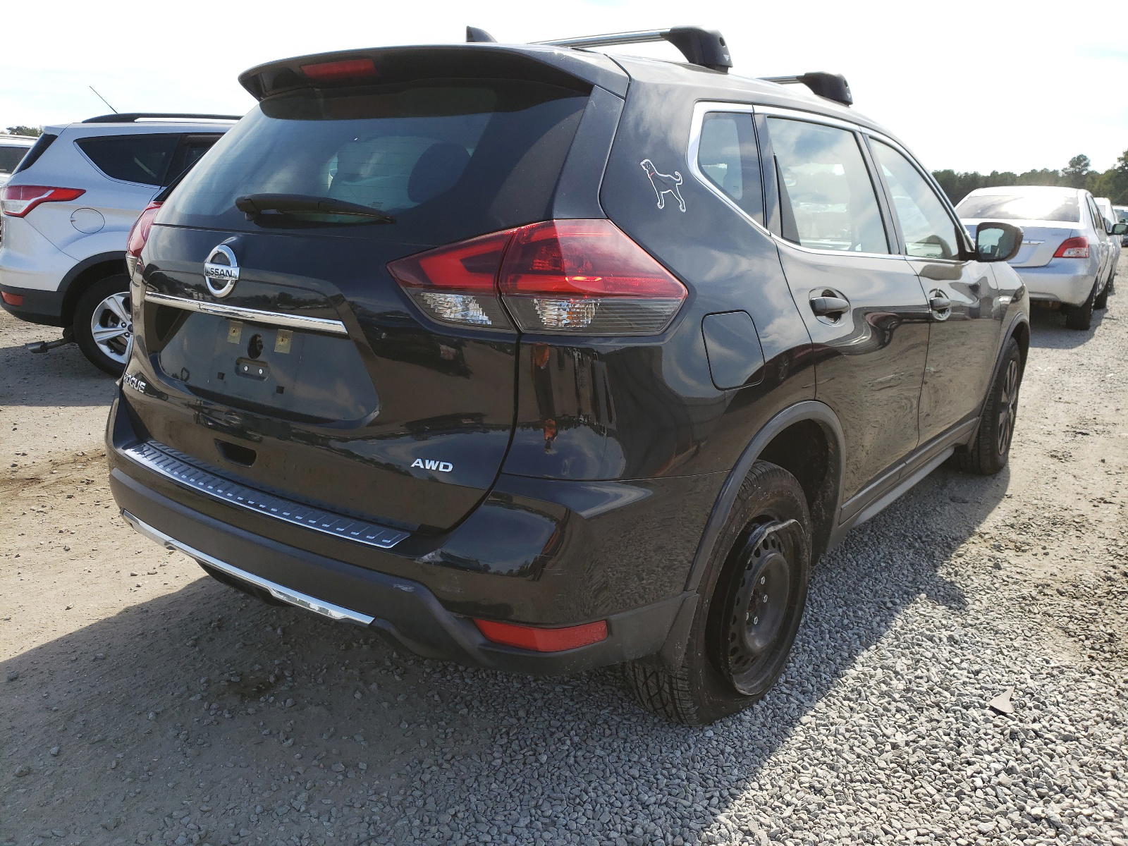 Photo 4 from auction – 2018 NISSAN ROGUE S with VIN KNMAT2MVXJP566754