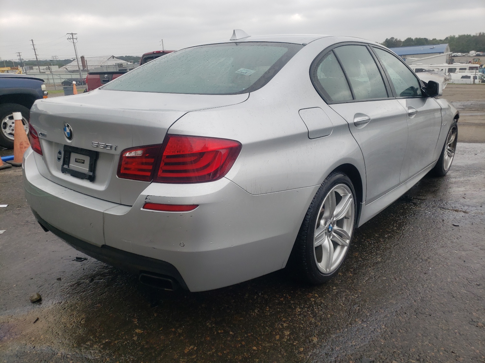 Photo 4 from auction – 2013 BMW 550 XI with VIN WBAFU9C57DDY72164