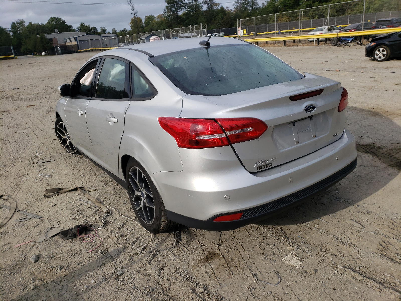 Photo 3 from auction – 2017 FORD FOCUS SEL with VIN 1FADP3H26HL220053