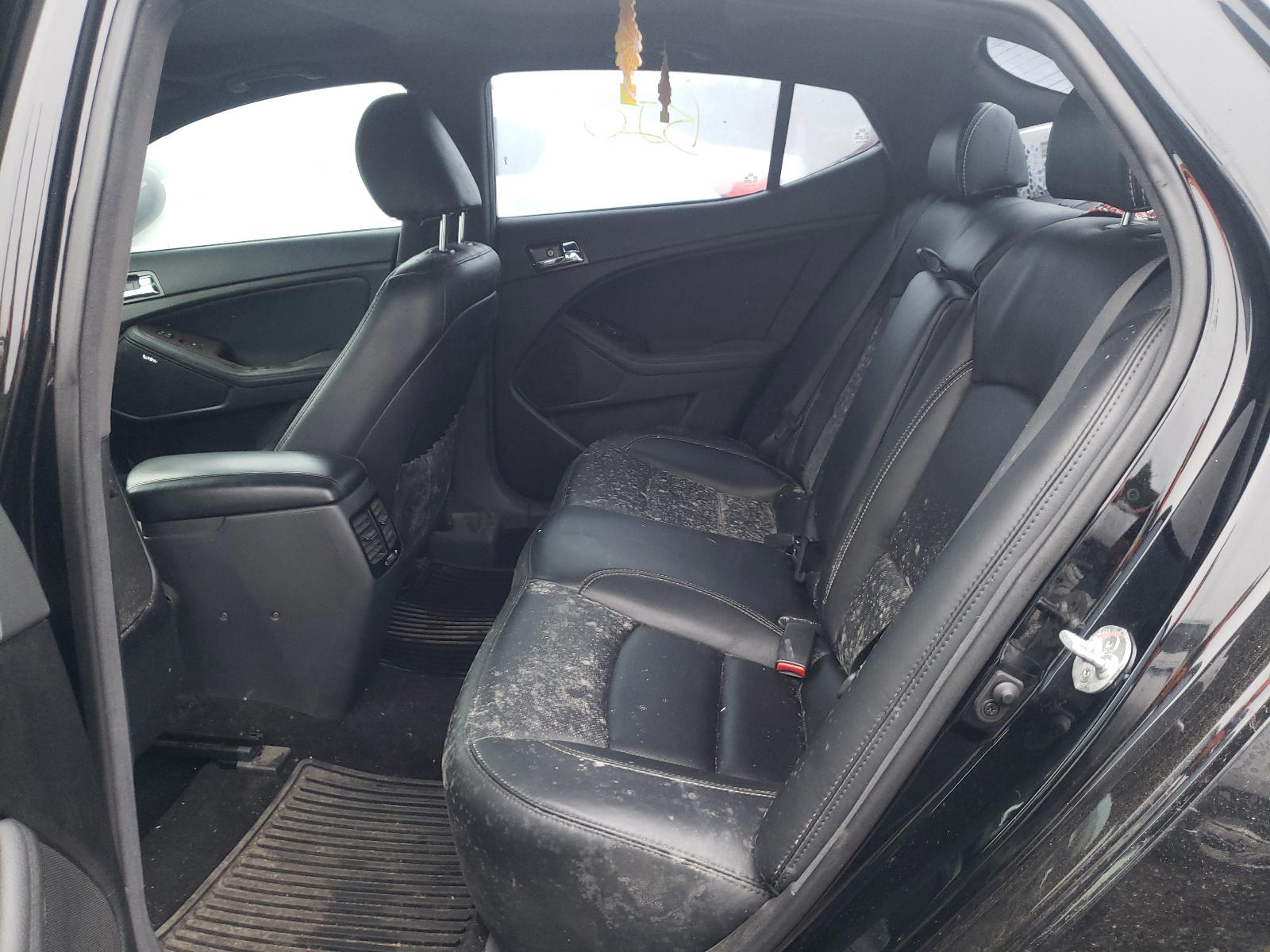 Photo 6 from auction – 2013 KIA OPTIMA SX with VIN 5XXGR4A63DG104906
