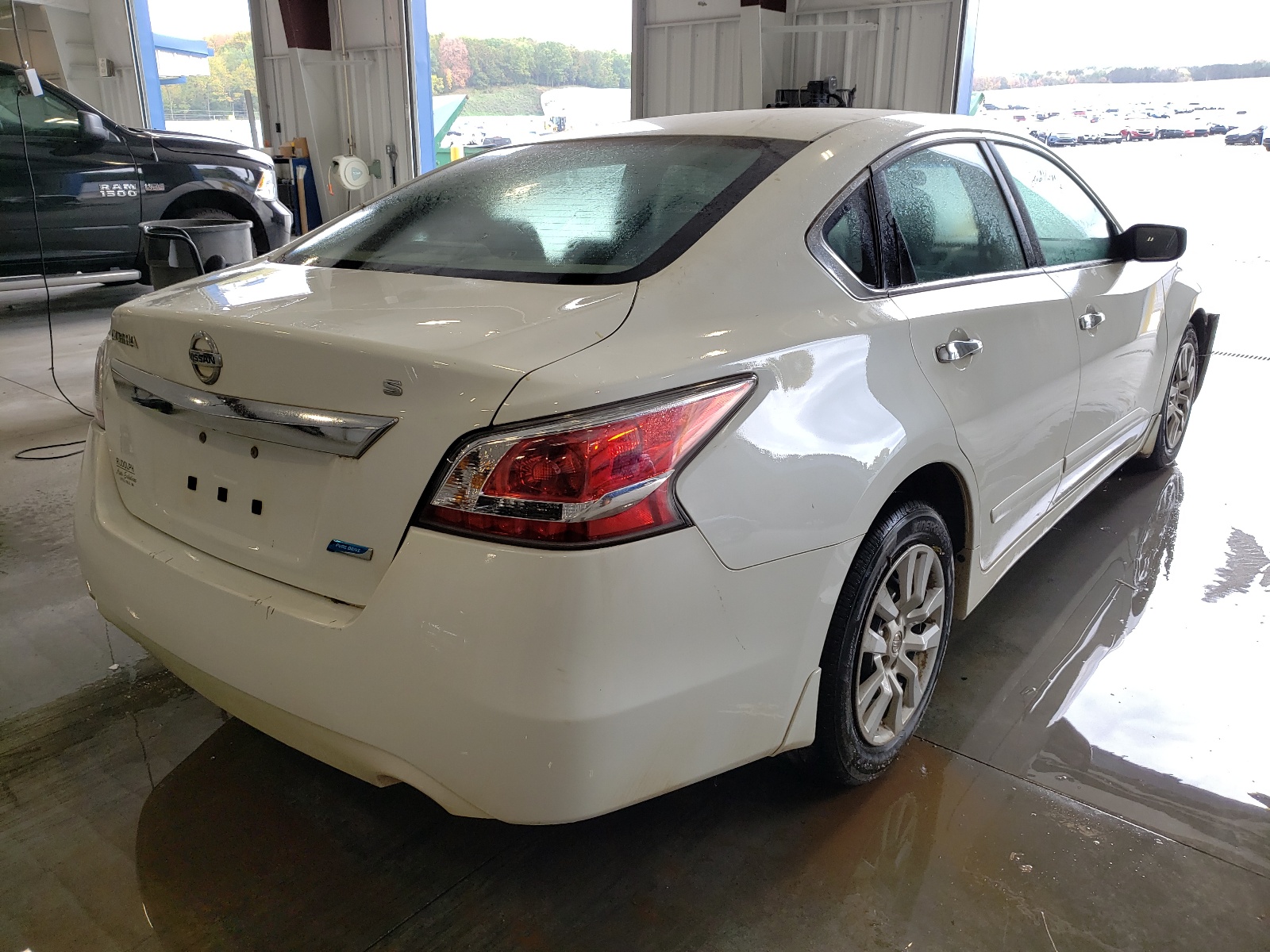 Photo 4 from auction – 2014 NISSAN ALTIMA 2.5 with VIN 1N4AL3AP9EN383428