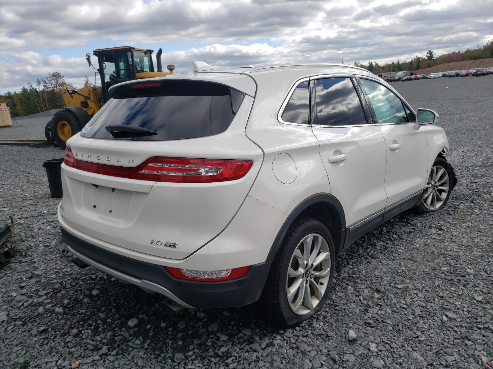 Photo 4 from auction – 2016 LINCOLN MKC SELECT with VIN 5LMCJ2D91GUJ15281