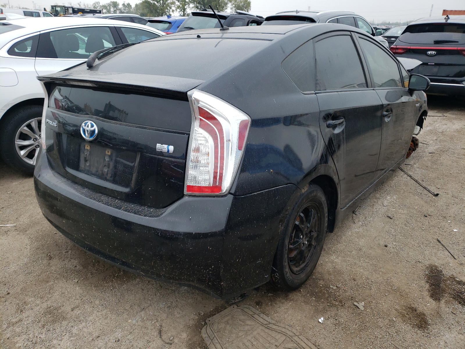 Photo 4 from auction – 2014 TOYOTA PRIUS with VIN JTDKN3DU4E1781907