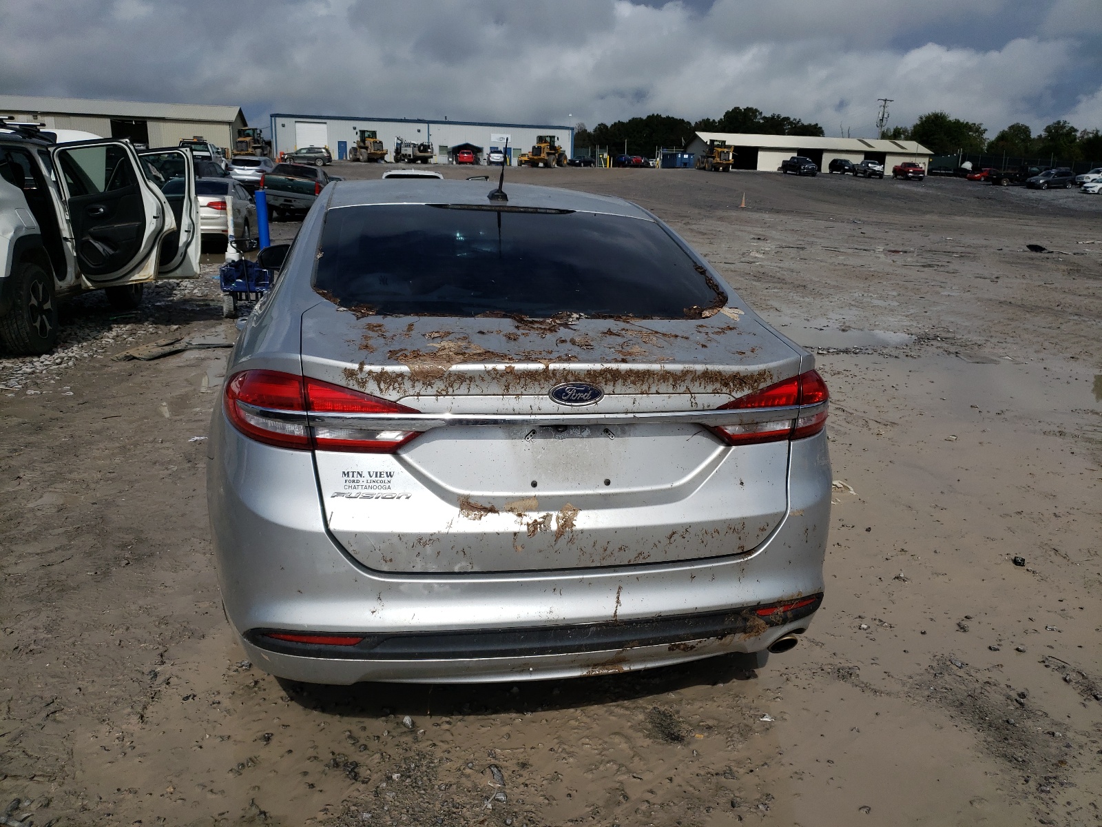 Photo 9 from auction – 2017 FORD FUSION S with VIN 3FA6P0G74HR346367
