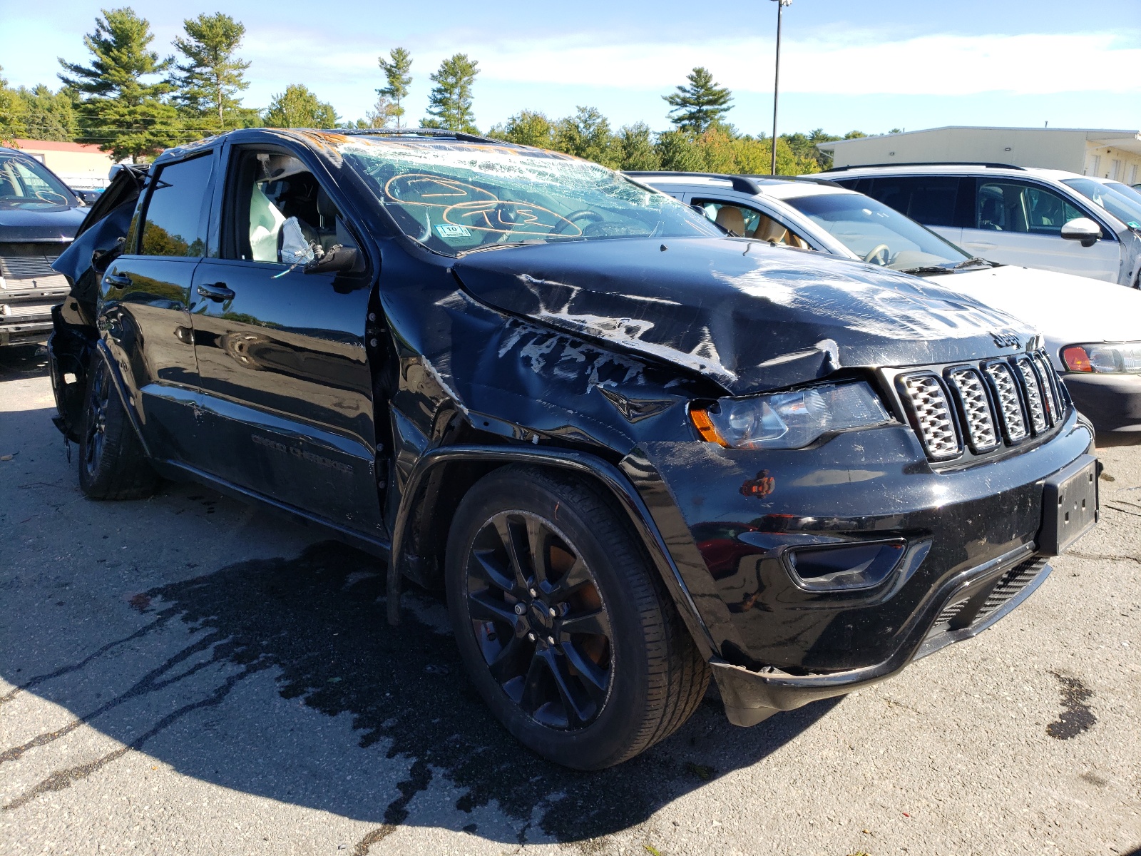 JEEP GRAND CHER 2018 with VIN 1C4RJFAG5JC487151 - Photo from auction