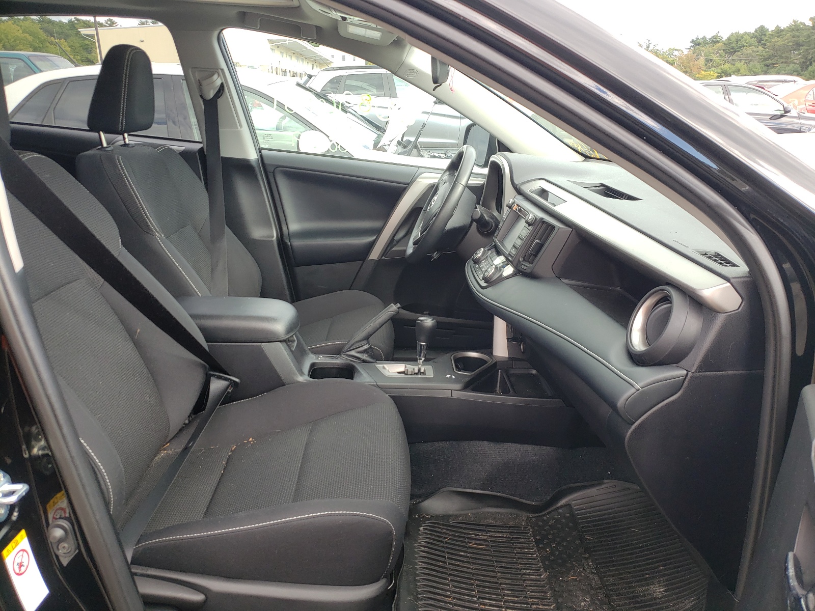 Photo 5 from auction – 2018 TOYOTA RAV4 ADVEN with VIN 2T3RFREV4JW827060