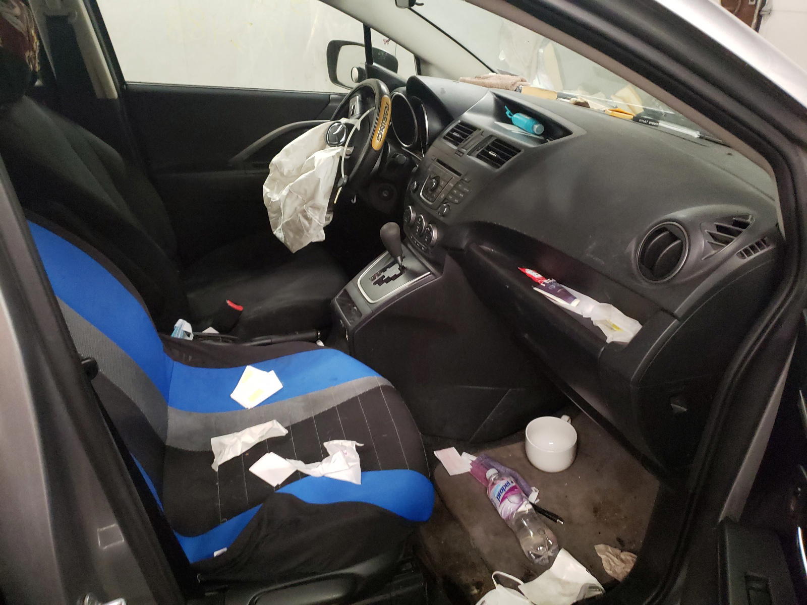 Photo 5 from auction – 2014 MAZDA 5 SPORT with VIN JM1CW2BL0E0164323