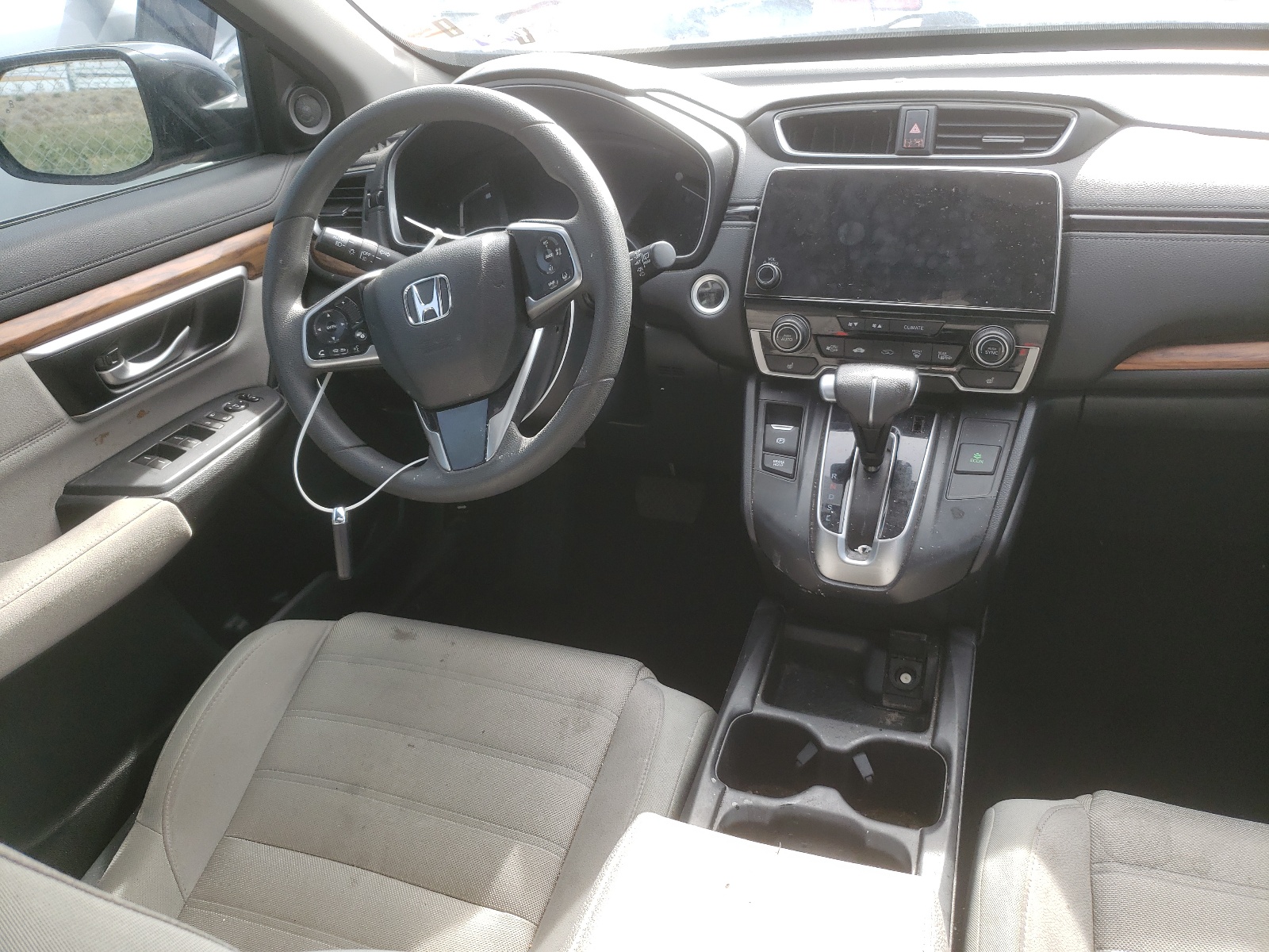Photo 9 from auction – 2017 HONDA CR-V EX with VIN 2HKRW2H57HH664408