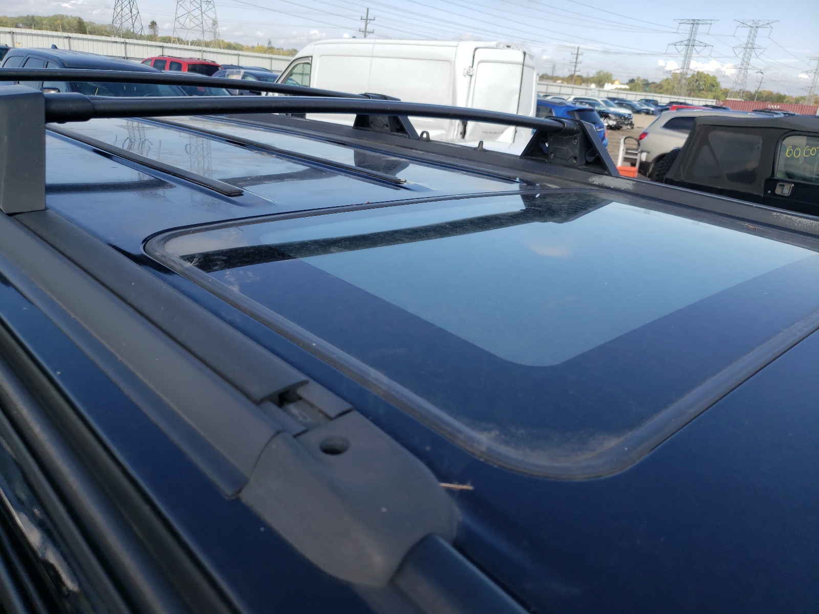 Photo 9 from auction – 2003 NISSAN PATHFINDER with VIN JN8DR09Y63W820038