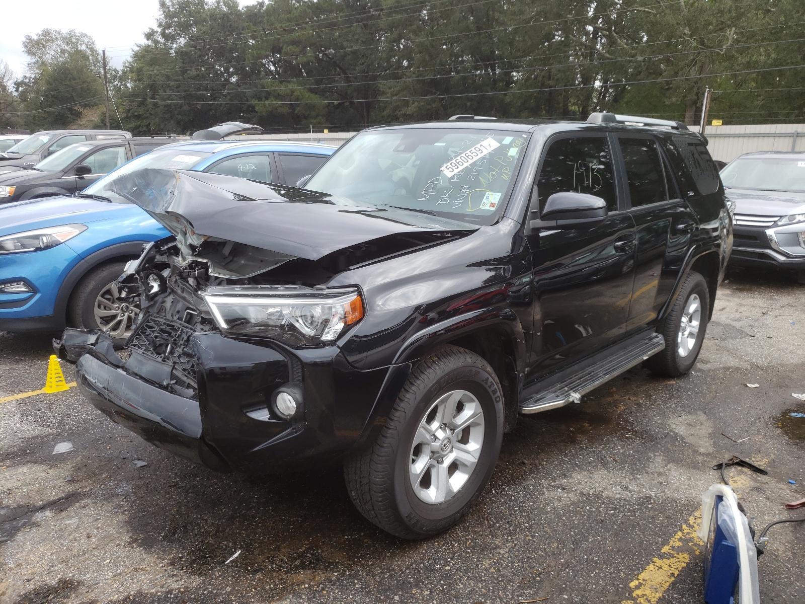 Photo 2 from auction – 2020 TOYOTA 4RUNNER SR with VIN JTEZU5JR4L5219519