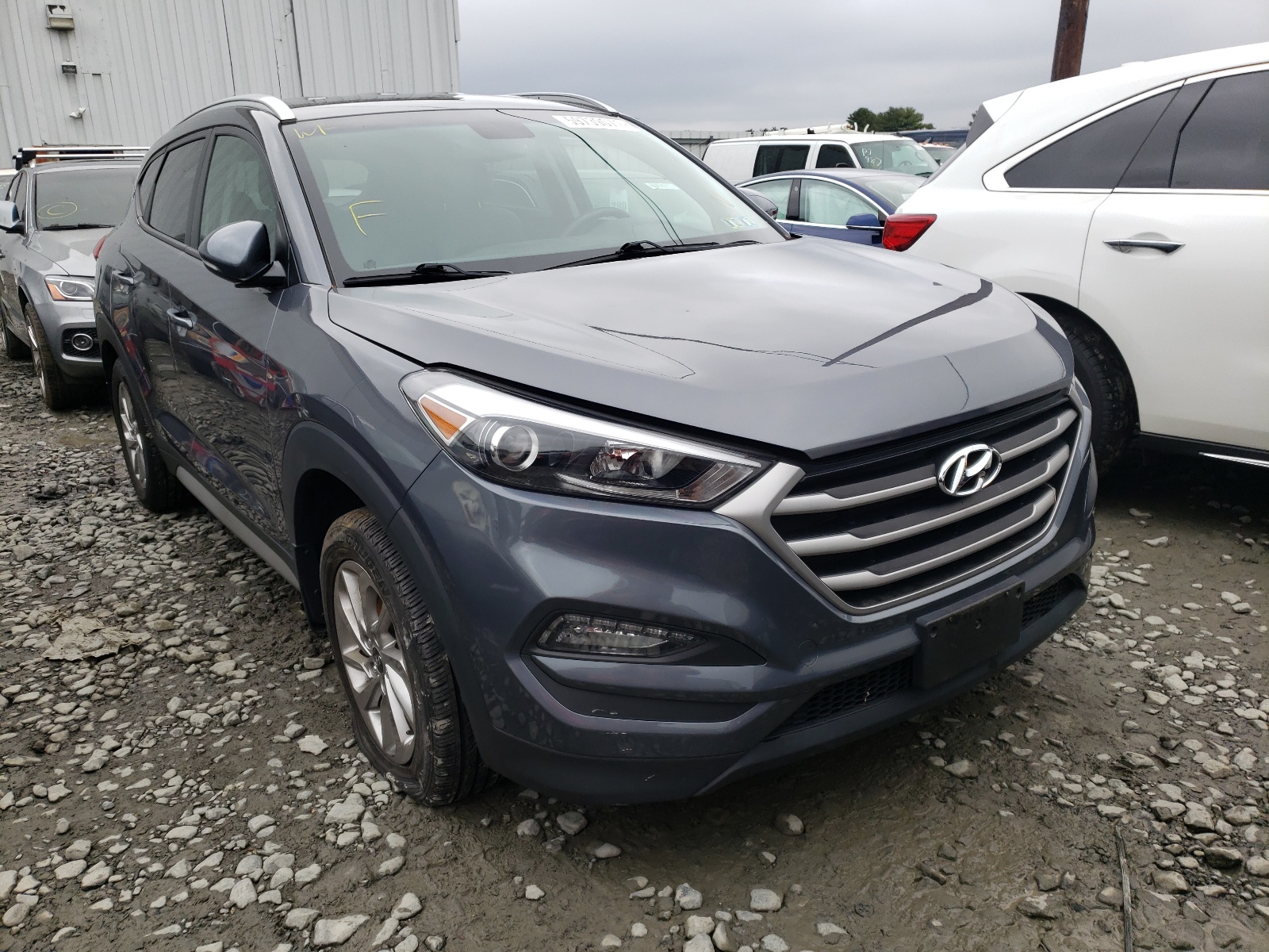 HYUNDAI TUCSON SEL 2018 with VIN KM8J3CA44JU680439 - Photo from auction