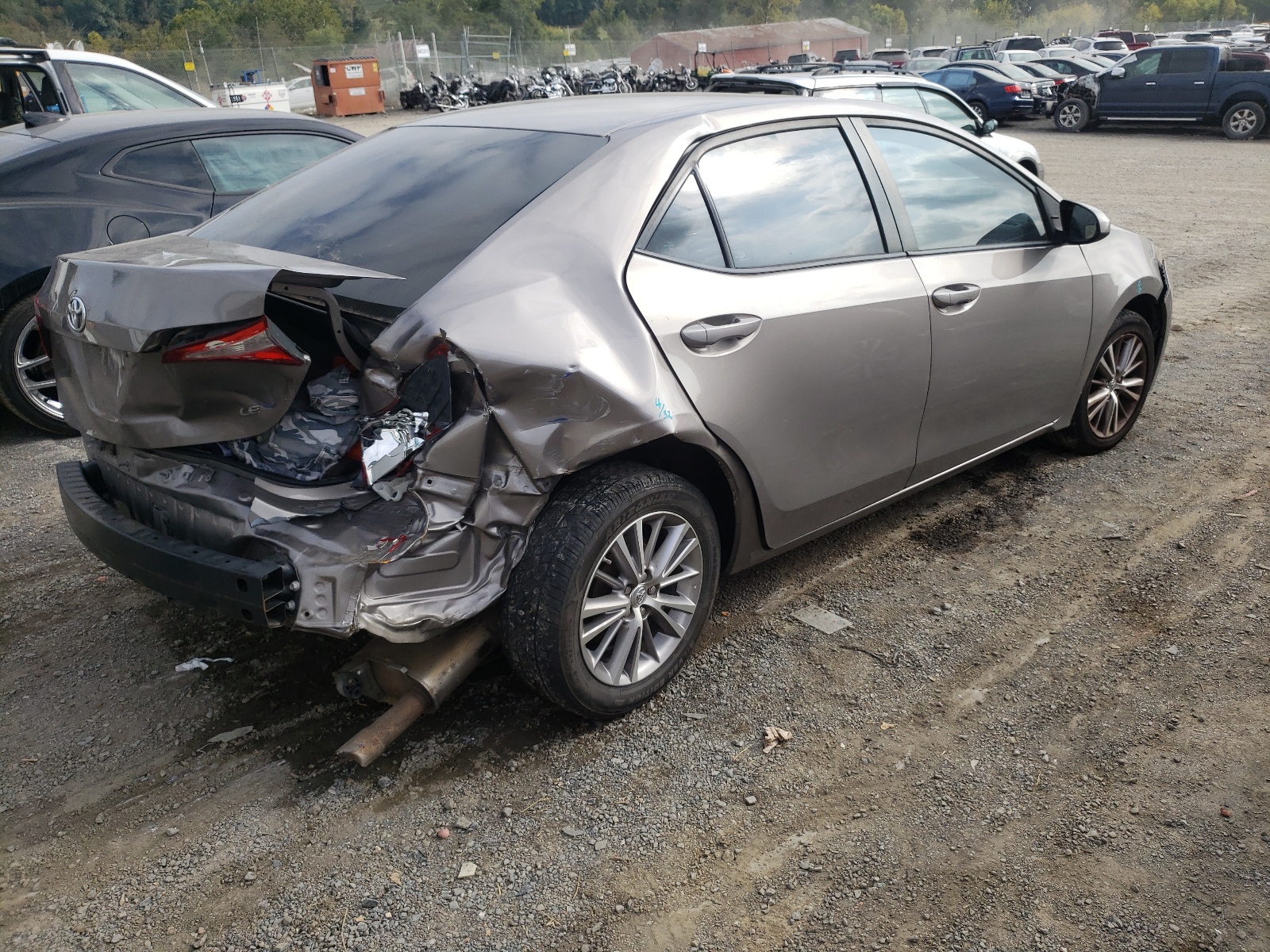 Photo 4 from auction – 2014 TOYOTA COROLLA L with VIN 5YFBURHE8EP104217