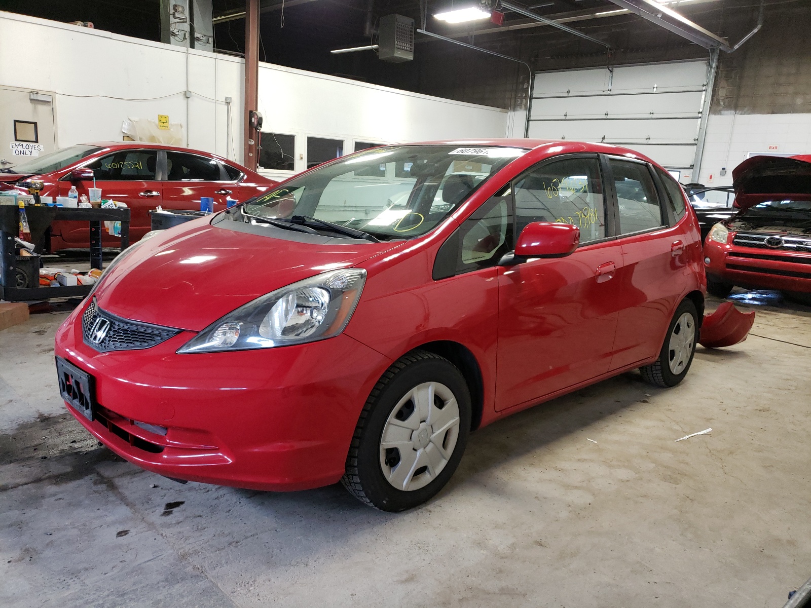 Photo 2 from auction – 2013 HONDA FIT with VIN JHMGE8H3XDC037380