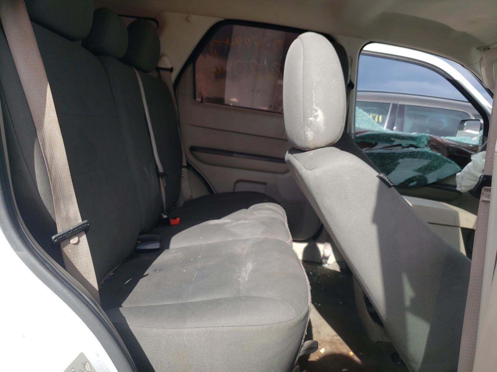 Photo 6 from auction – 2012 FORD ESCAPE XLS with VIN 1FMCU0C7XCKA50533