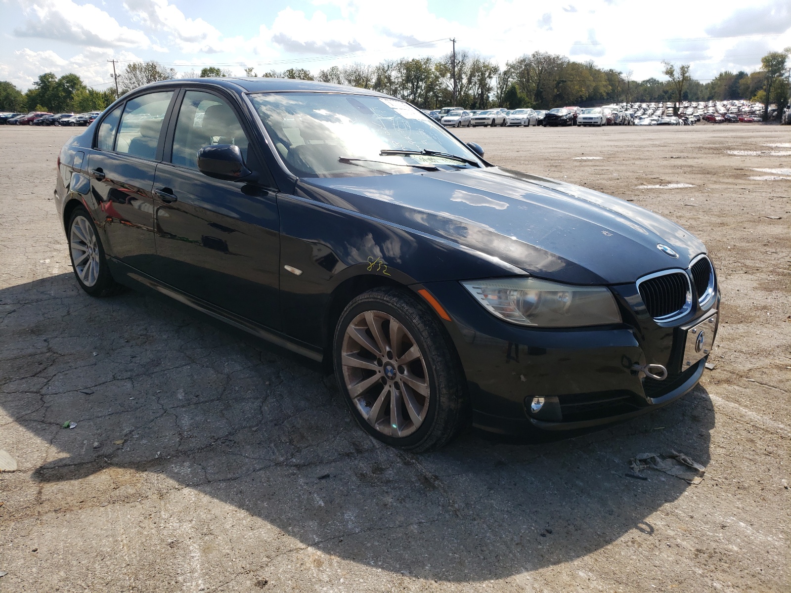 BMW 328 I 2011 with VIN WBAPH7G57BNM57473 - Photo from auction
