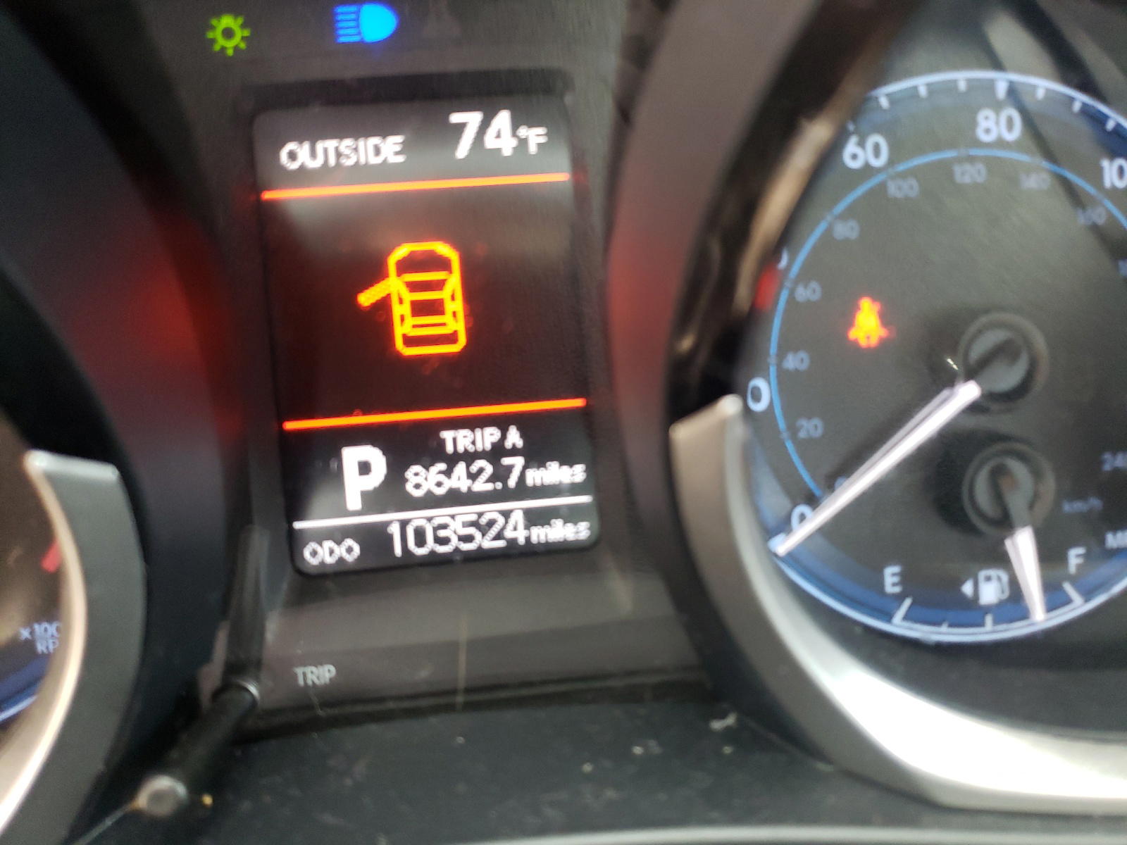 Photo 8 from auction – 2014 TOYOTA COROLLA L with VIN 2T1BURHE1EC099863