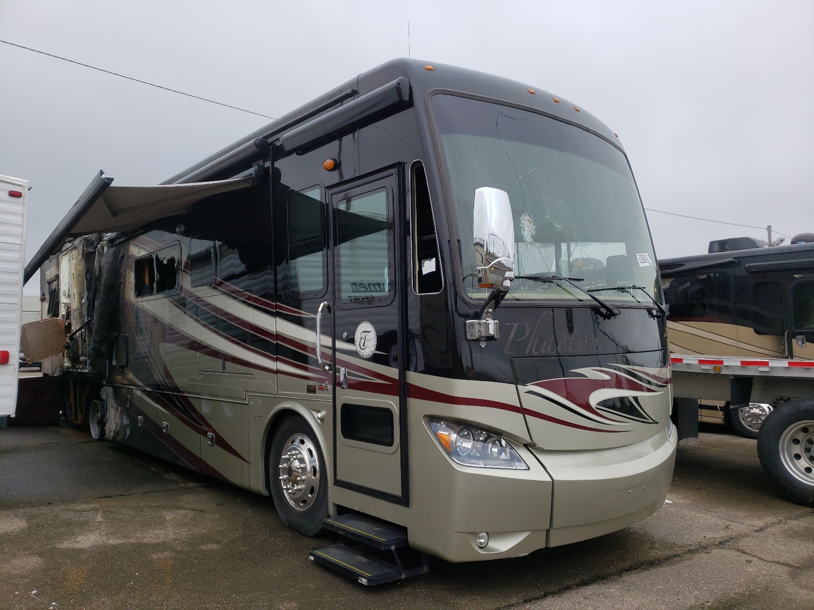 Photo 1 from auction – 2014 FREIGHTLINER TRVL HOME with VIN 4UZACGCY4ECGD2408
