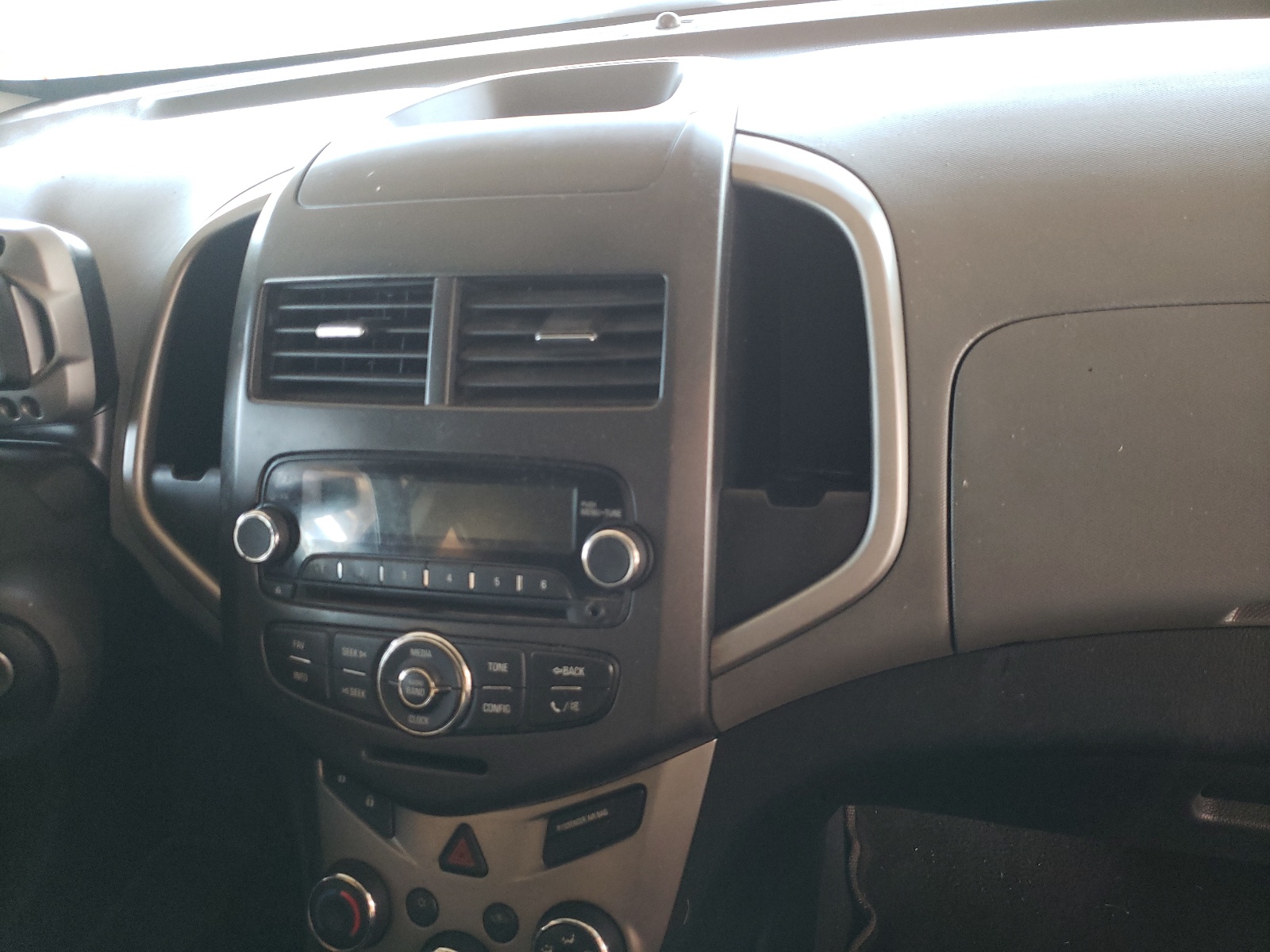 Photo 9 from auction – 2014 CHEVROLET SONIC LT with VIN 1G1JC6SH1E4160723