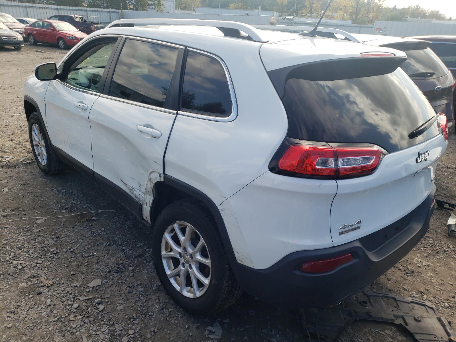 Photo 3 from auction – 2014 JEEP CHEROKEE L with VIN 1C4PJMCB9EW165954