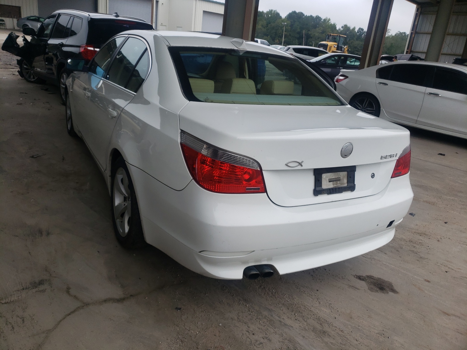 Photo 3 from auction – 2006 BMW 525 I with VIN WBANE53516CK84478