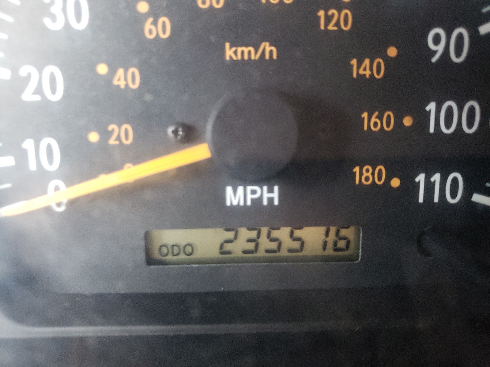 Photo 8 from auction – 2000 TOYOTA TUNDRA ACC with VIN 5TBBT4419YS011381