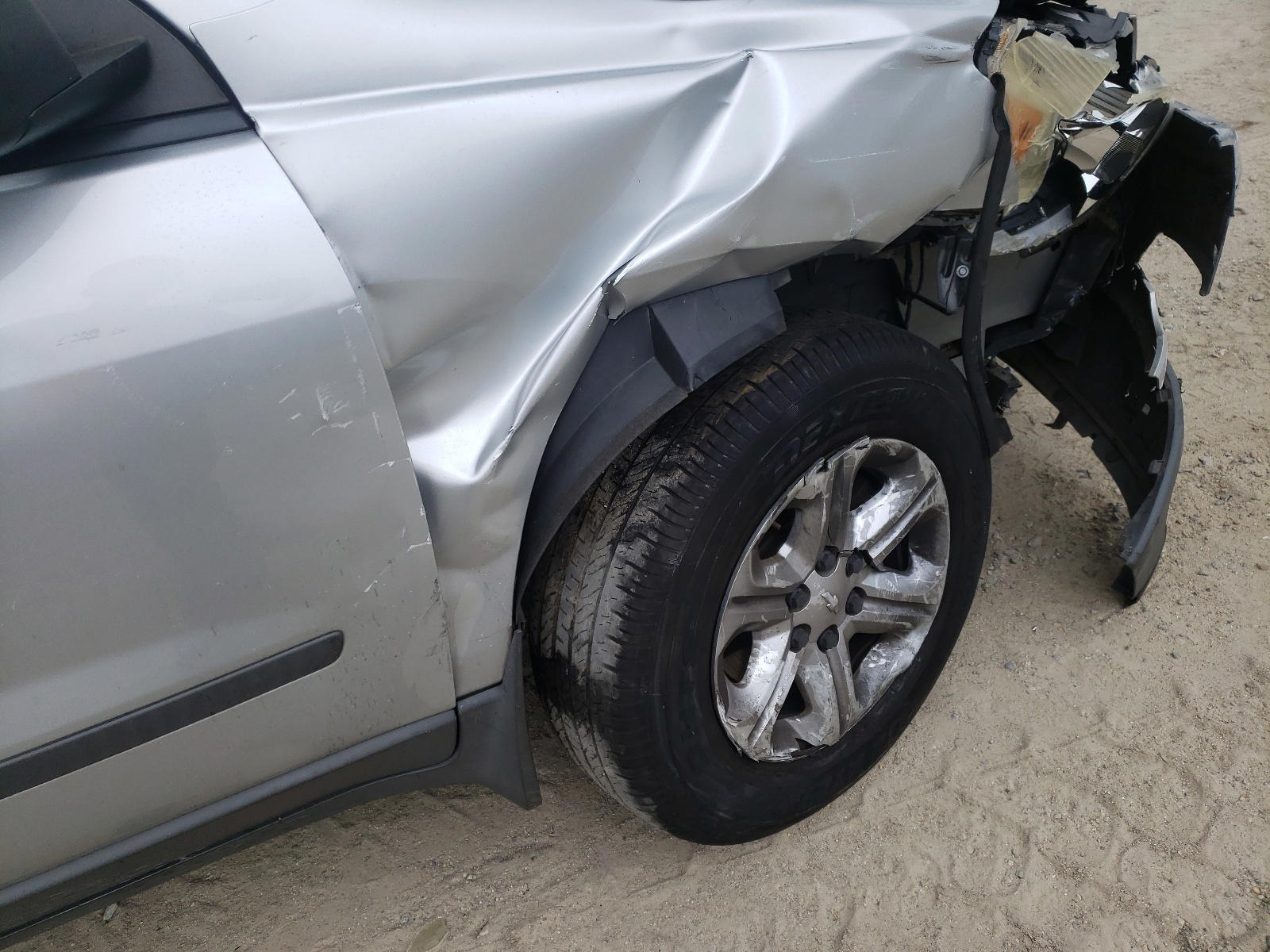 Photo 9 from auction – 2011 CHEVROLET TRAVERSE L with VIN 1GNKRFED2BJ387071