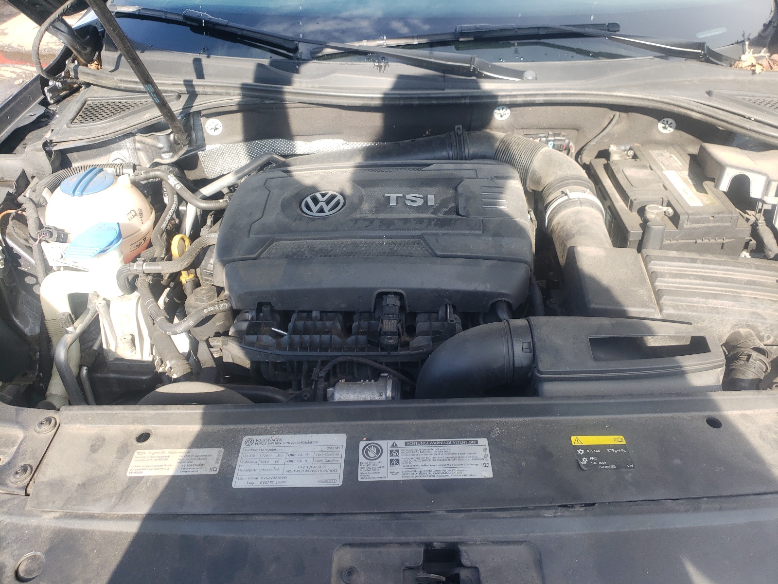 Photo 7 from auction – 2016 VOLKSWAGEN PASSAT SE with VIN 1VWBT7A36GC044169
