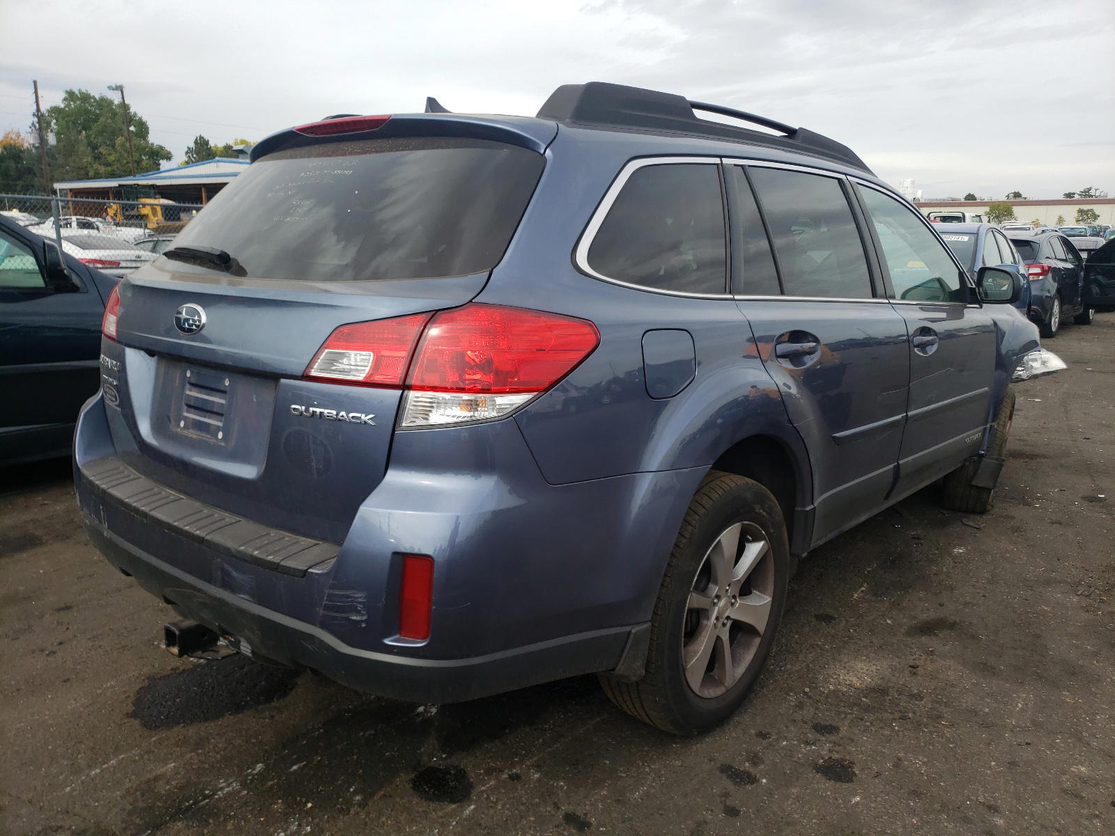 Photo 4 from auction – 2013 SUBARU OUTBACK 2. with VIN 4S4BRCKCXD3216347