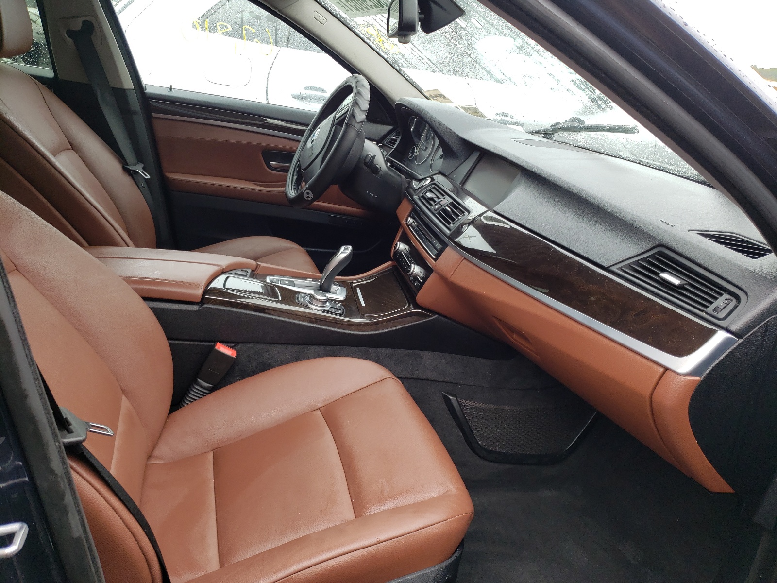 Photo 5 from auction – 2013 BMW 528 XI with VIN WBAXH5C56DD111076