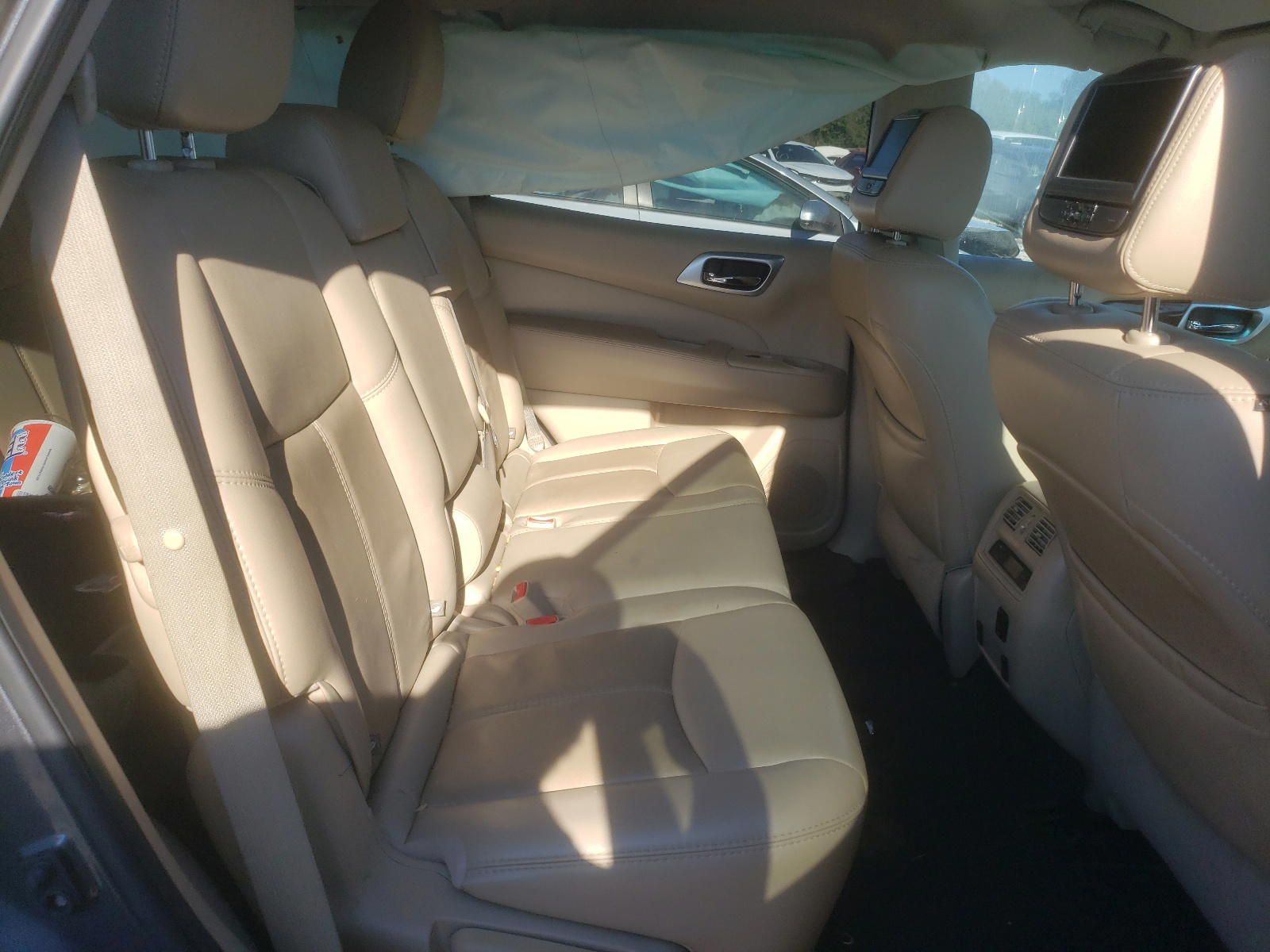 Photo 6 from auction – 2016 NISSAN PATHFINDER with VIN 5N1AR2MN4GC627249