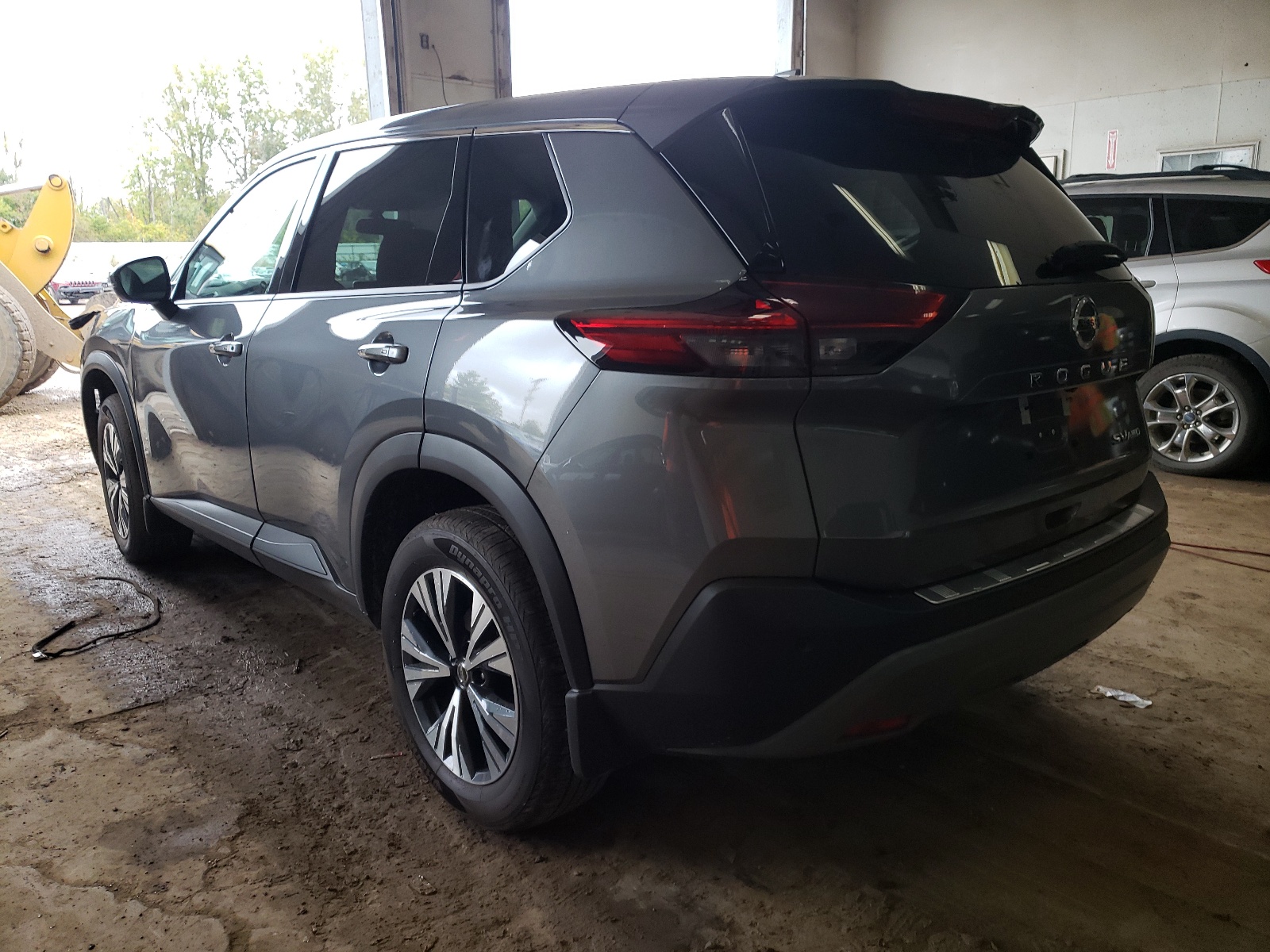 Photo 3 from auction – 2021 NISSAN ROGUE SV with VIN 5N1AT3BB3MC774822