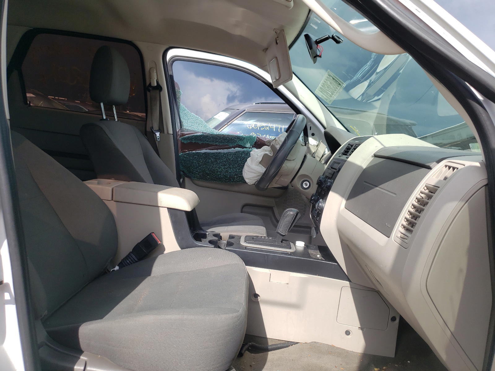 Photo 5 from auction – 2012 FORD ESCAPE XLS with VIN 1FMCU0C7XCKA50533