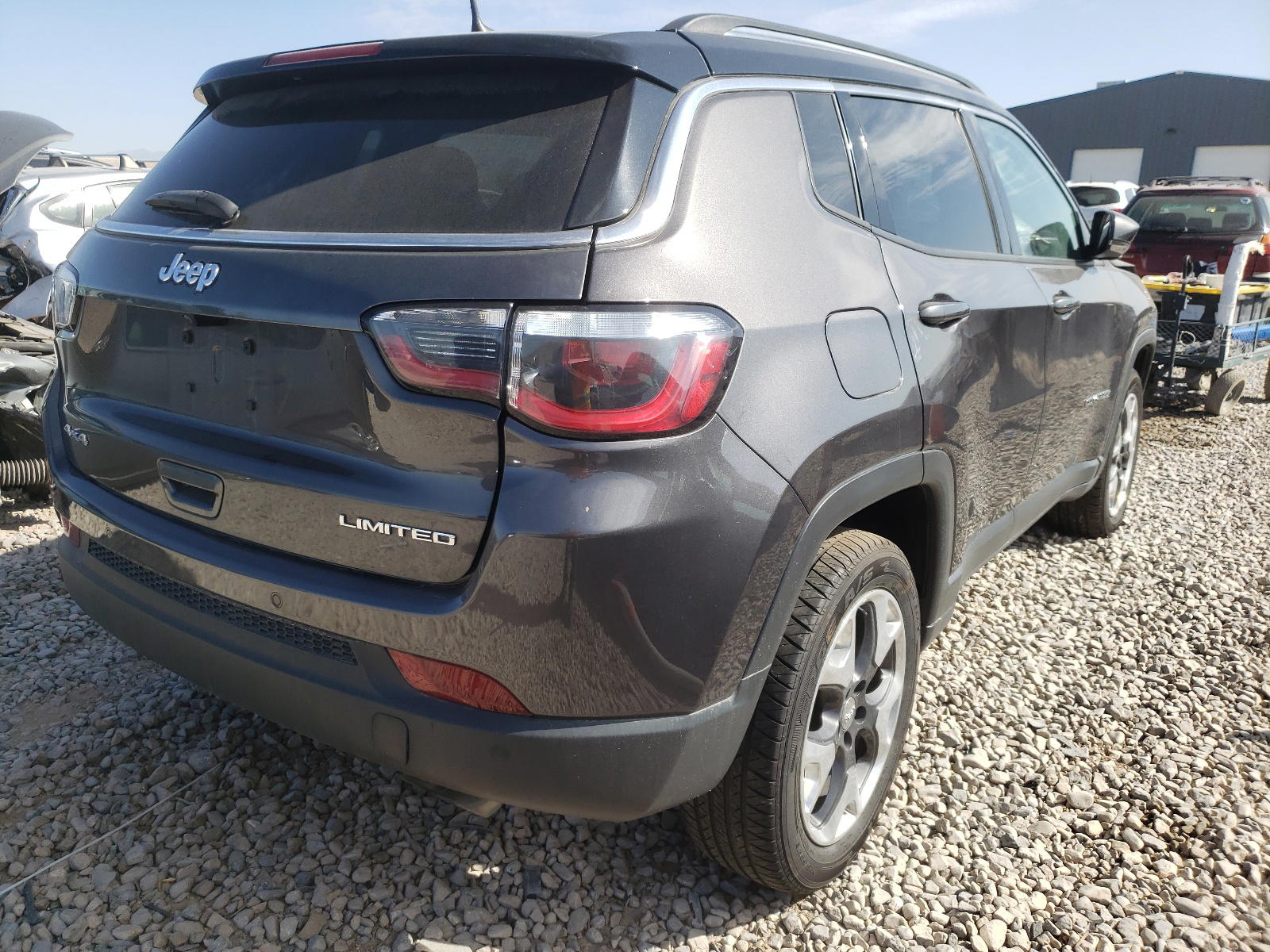 Photo 4 from auction – 2018 JEEP COMPASS LI with VIN 3C4NJDCB8JT442553
